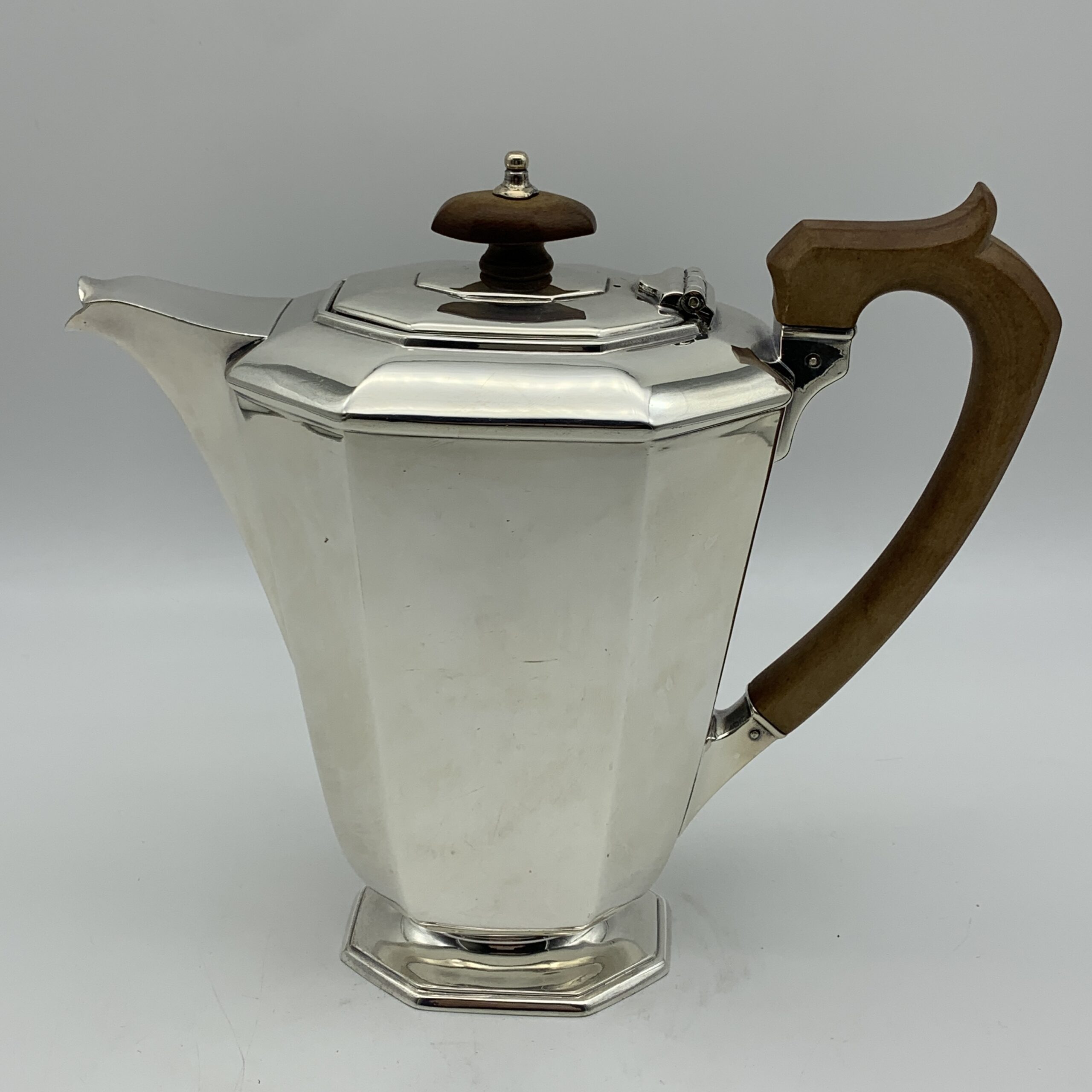 Lovely Quality ‘Art Deco’ Tea & Coffee Pot - Image 9