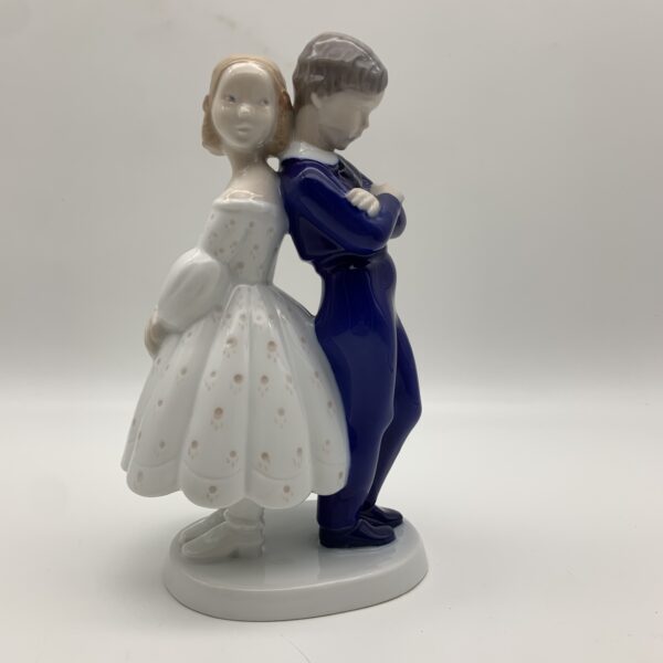 Adorable Bing & Grondahl ‘Pardon Me’ Figurine (2372)