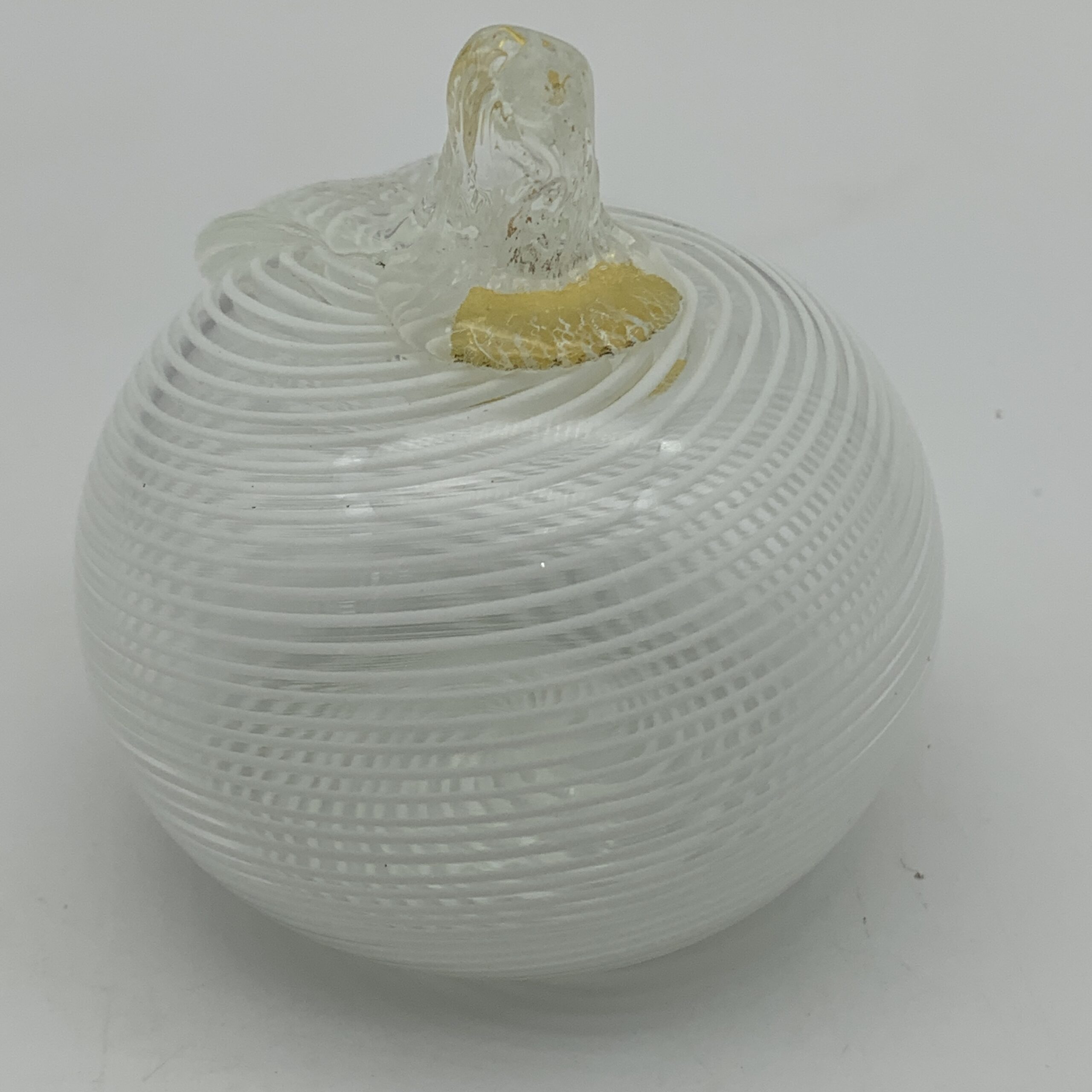 Vintage Murano ‘Apple’ Art Glass Paperweight/Ornament - Image 4