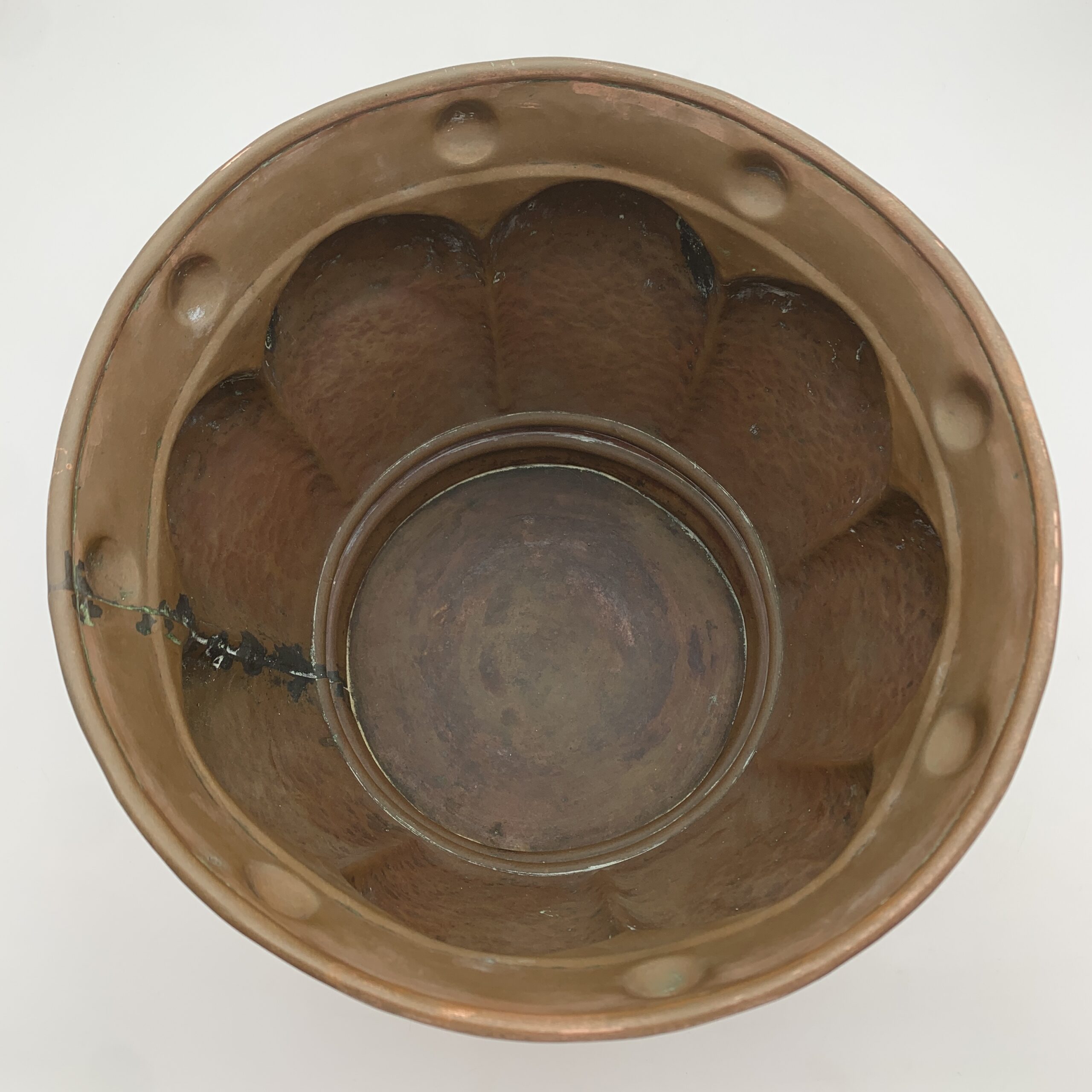 Lovely Large Vintage Copper Planter - Image 4