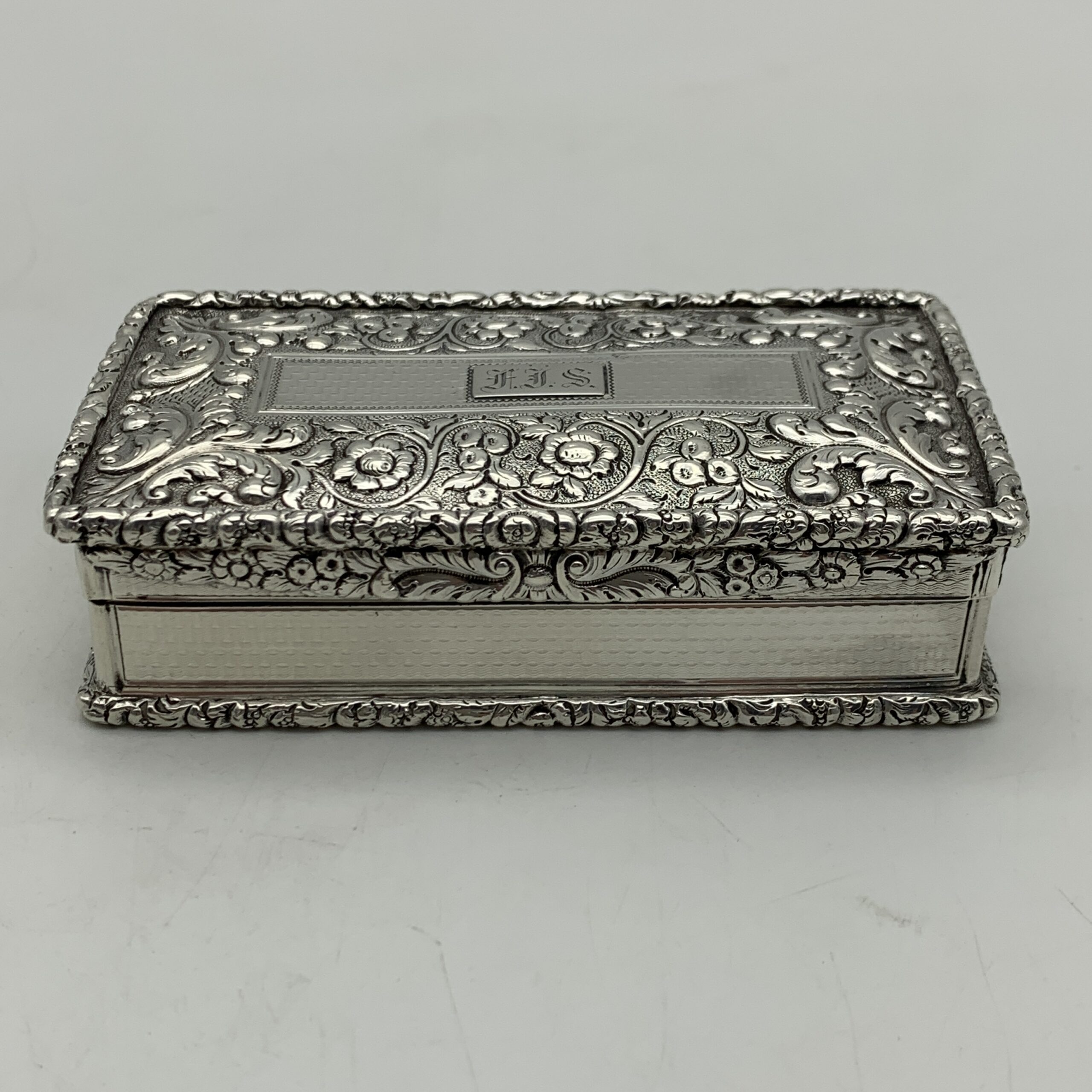 Rare Georgian Silver Table Snuff Box (1830)