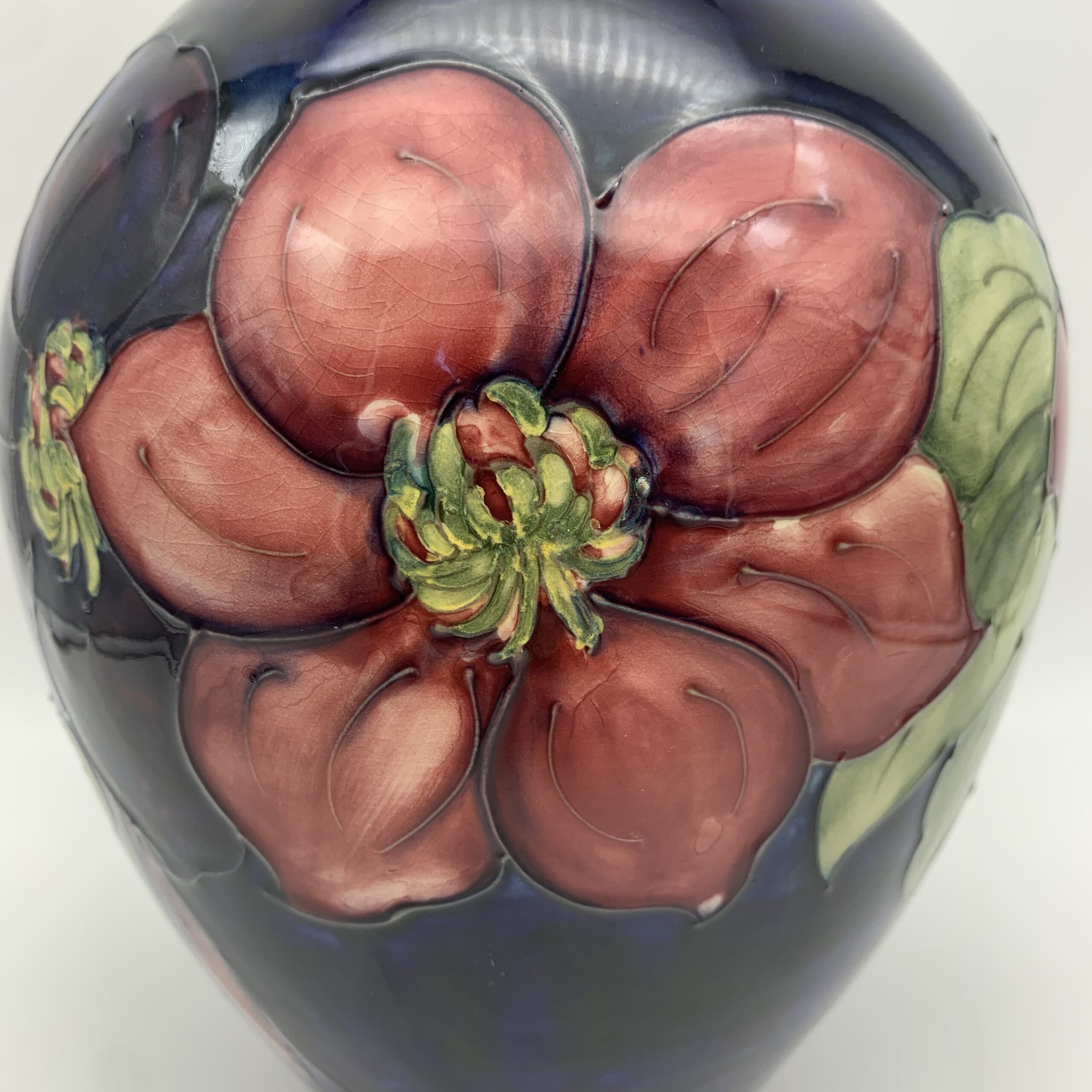 Very Large 1940/50’s Moorcroft ‘Clematis’ Vase (Rare Shape) - Image 2