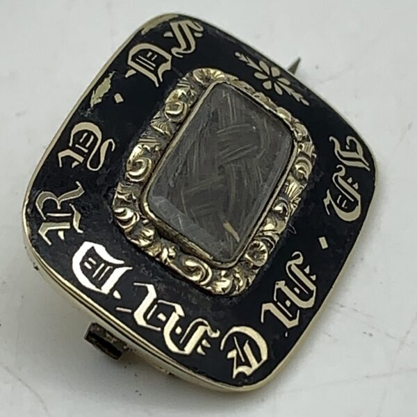 Early Victorian Gold & Enamel ‘Memorial’ Brooch (Dated - 1838)