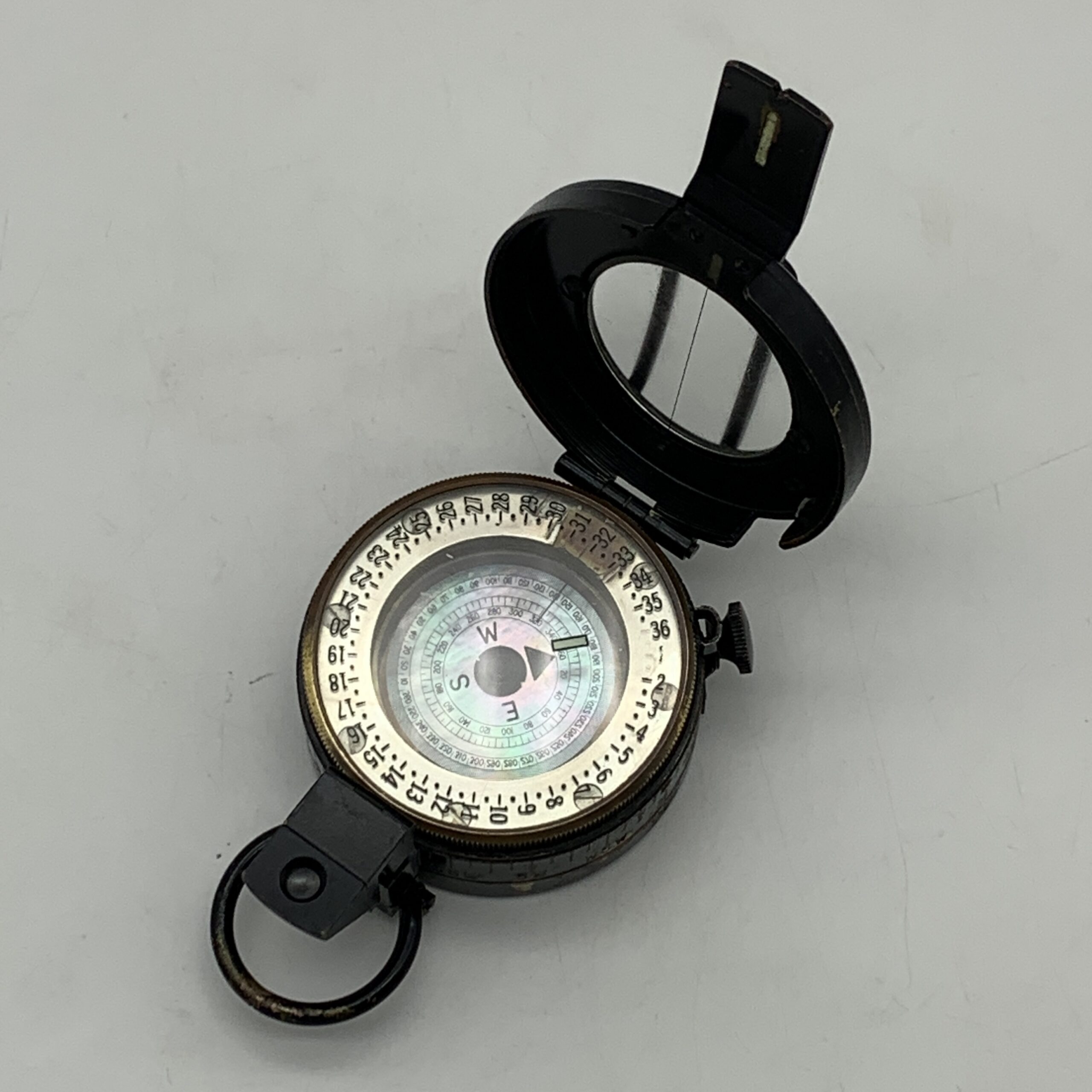 Rare Rhodesian ‘Francis Barker’ M-71 ‘Rivron’ Compass (No.893) - Image 2