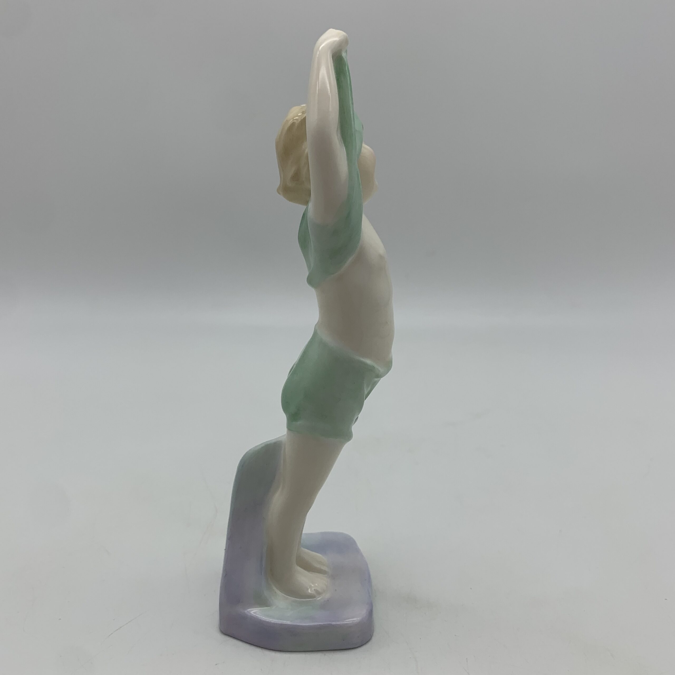 Royal Doulton ‘To Bed’ Figurine (HN 1805) - Image 5