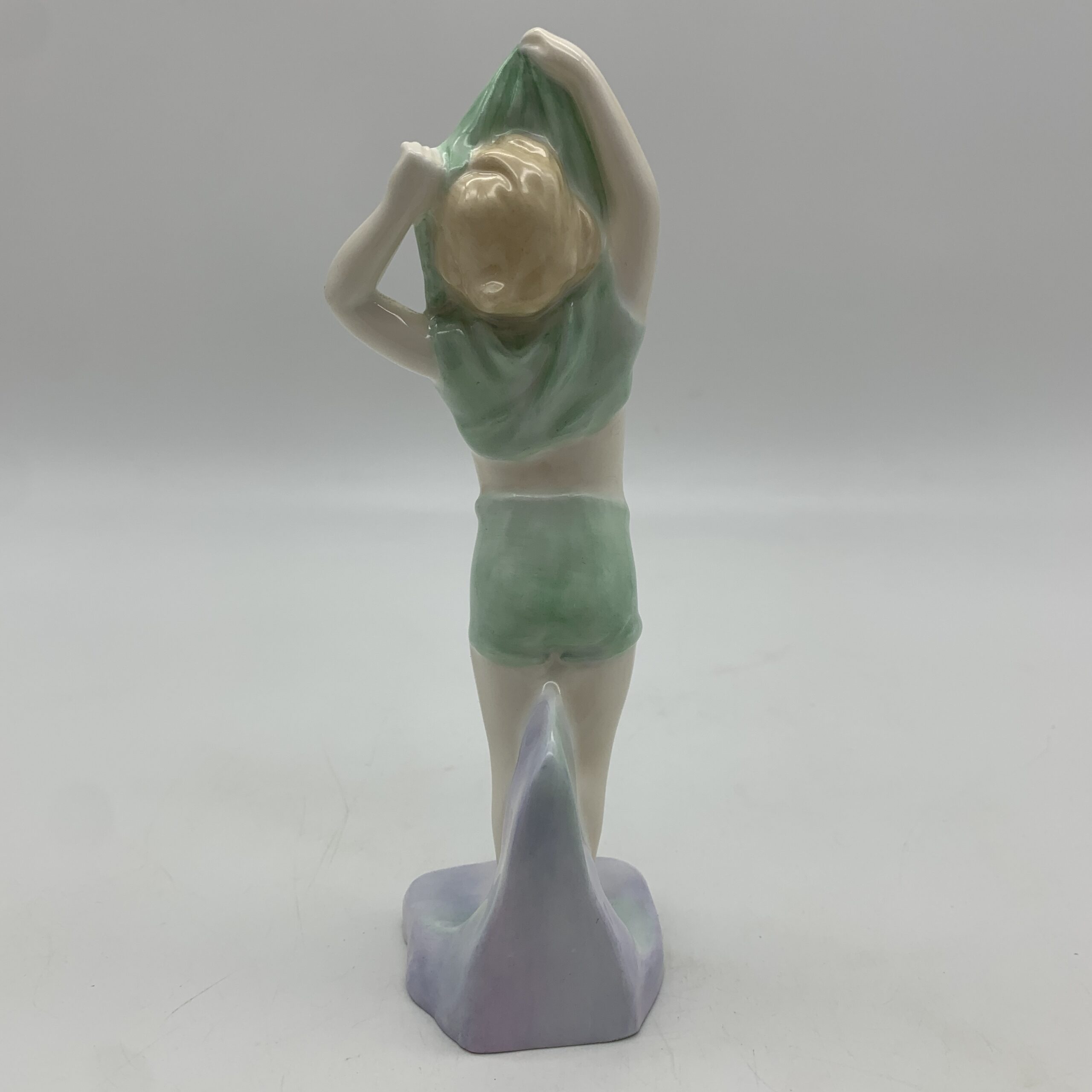 Royal Doulton ‘To Bed’ Figurine (HN 1805) - Image 4