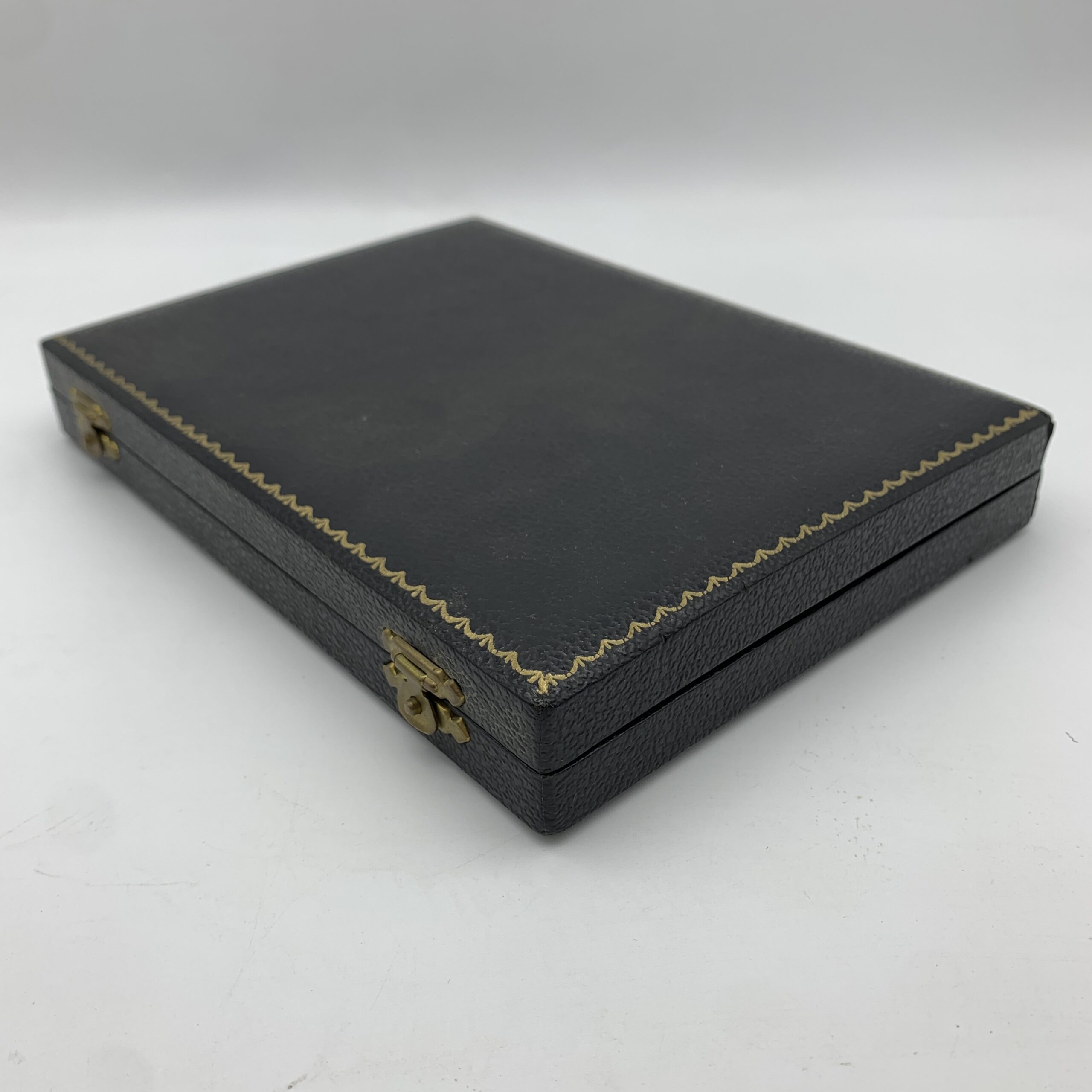 Antique Sterling Silver Cased Butter/Pate Knives (1911) - Image 4