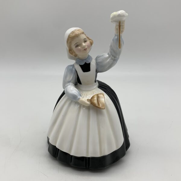 Royal Doulton ‘Mothers Help’ Figurine (HN 2151)