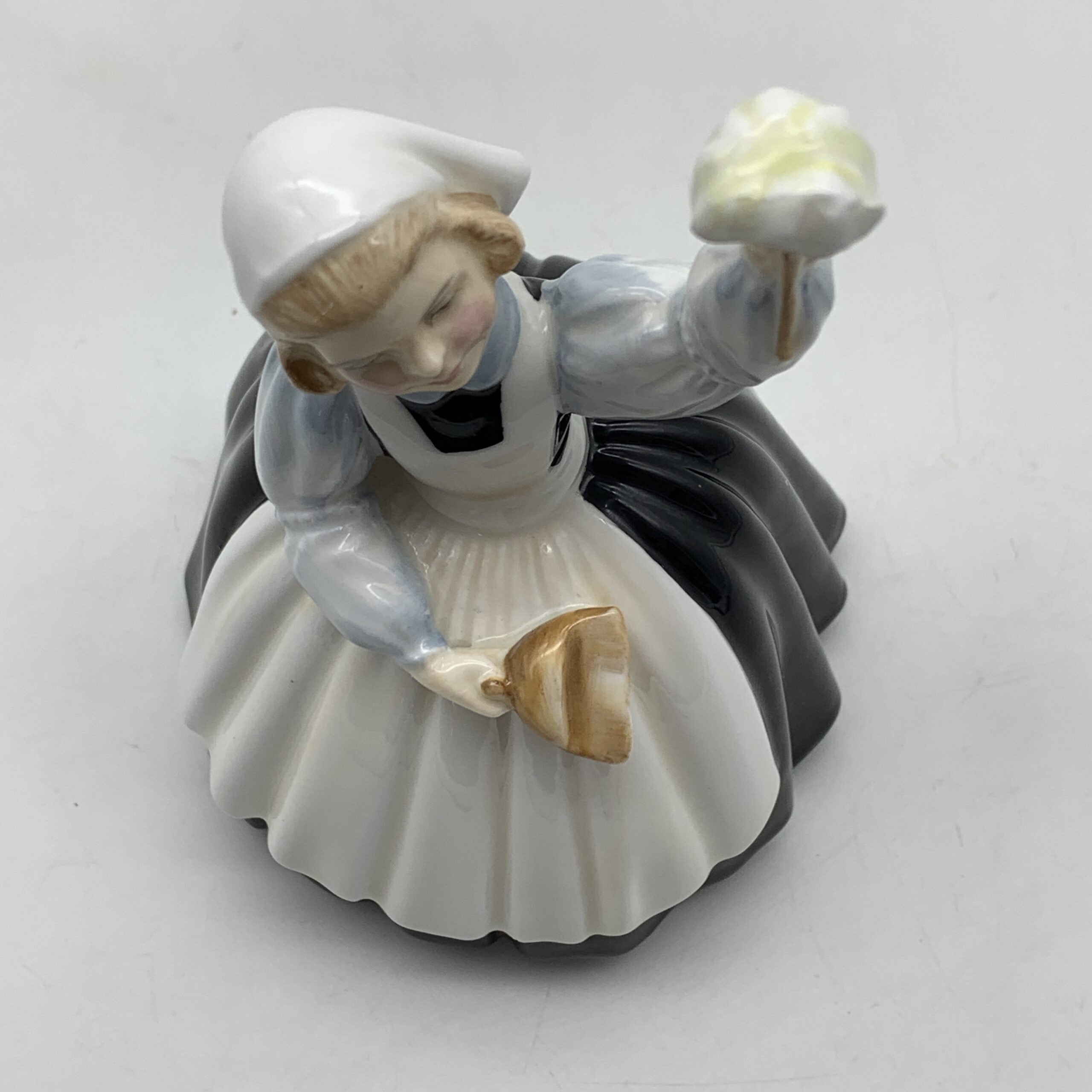 Royal Doulton ‘Mothers Help’ Figurine (HN 2151) - Image 7