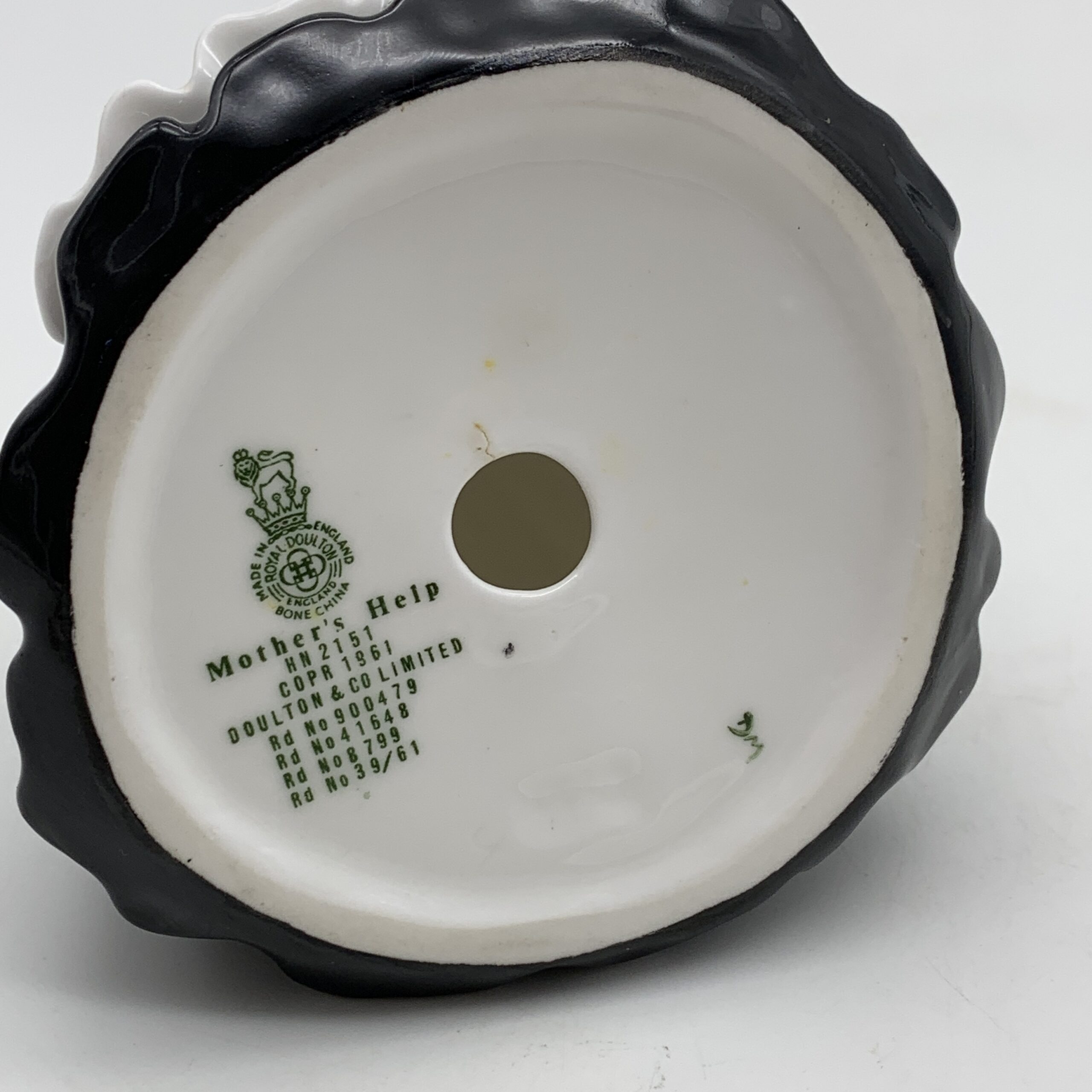 Royal Doulton ‘Mothers Help’ Figurine (HN 2151) - Image 8