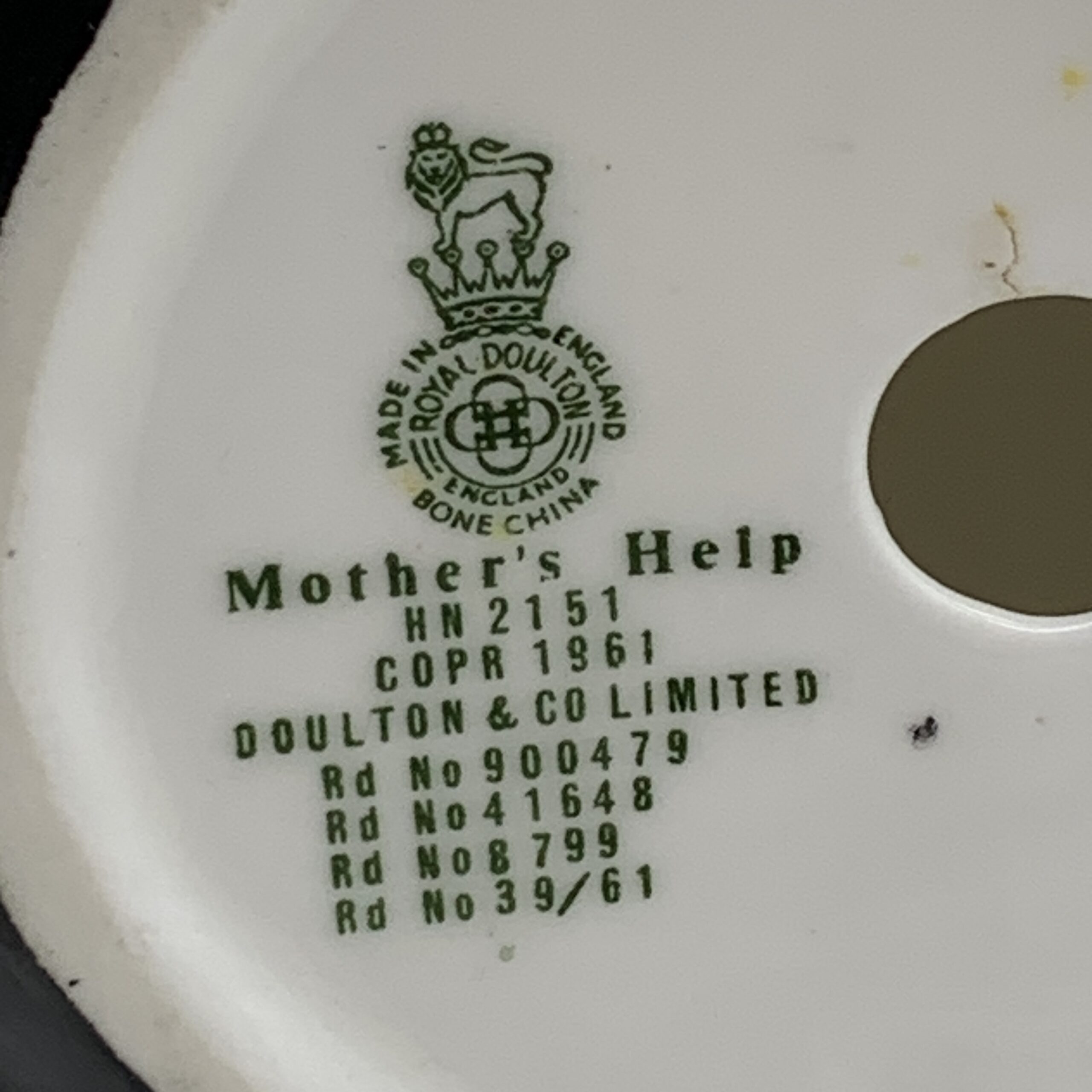 Royal Doulton ‘Mothers Help’ Figurine (HN 2151) - Image 9