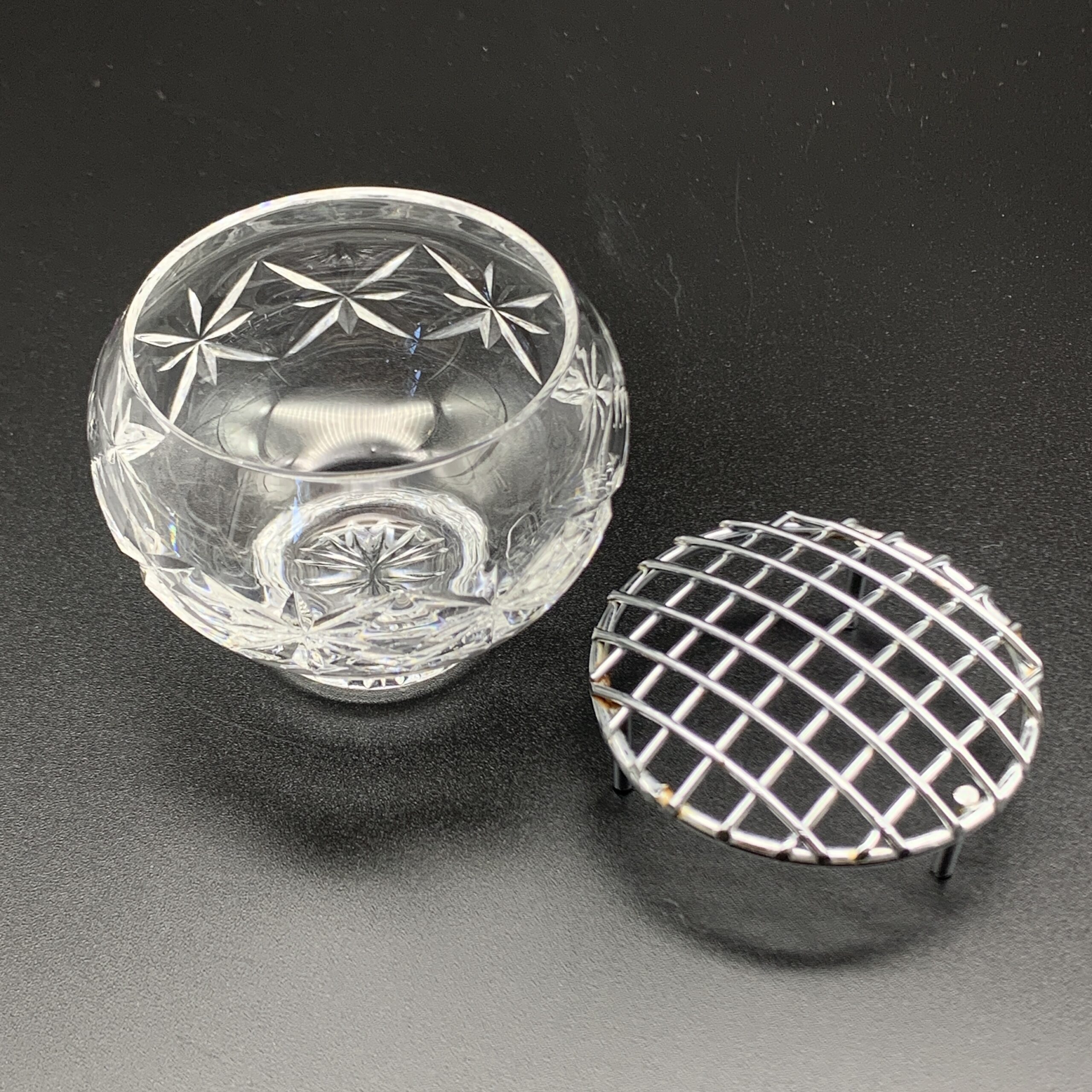 Small Vintage ‘Rose Bud’ Cut-Crystal Bowl - Image 3