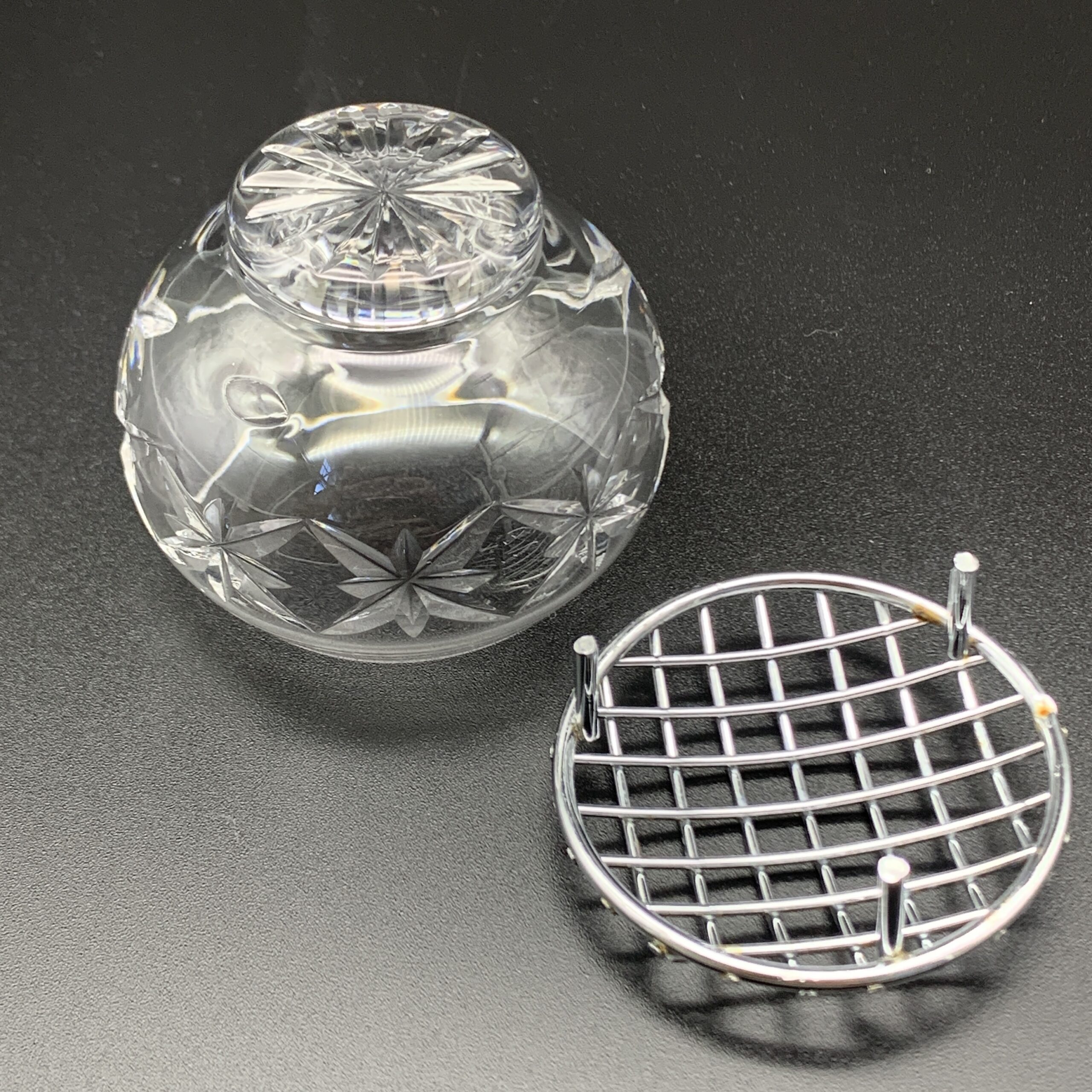 Small Vintage ‘Rose Bud’ Cut-Crystal Bowl - Image 6