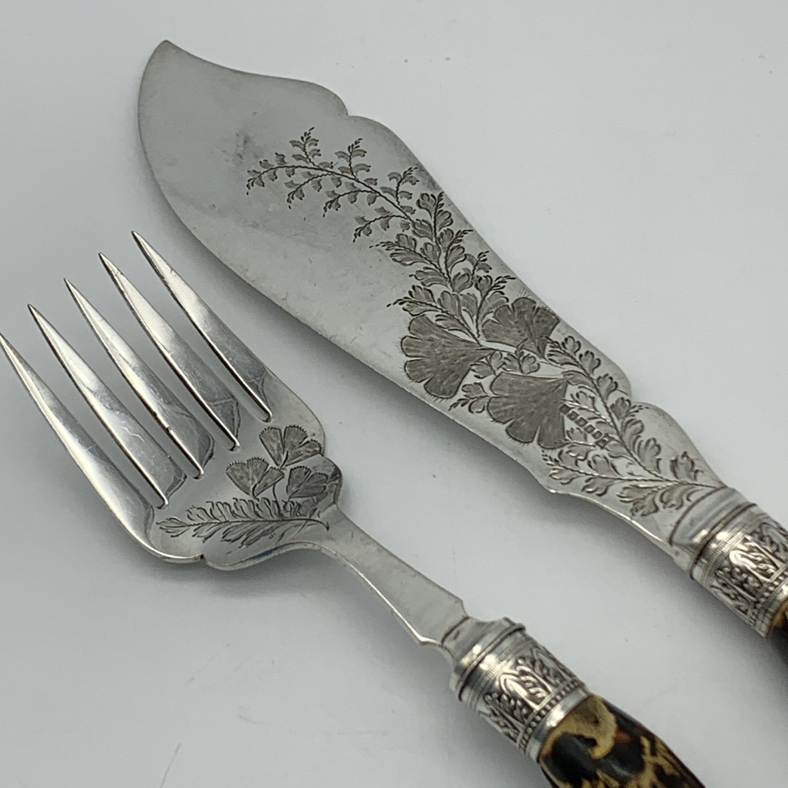 Victorian Pair of ‘Stag Horn’ Handle Fish Servers - Image 2