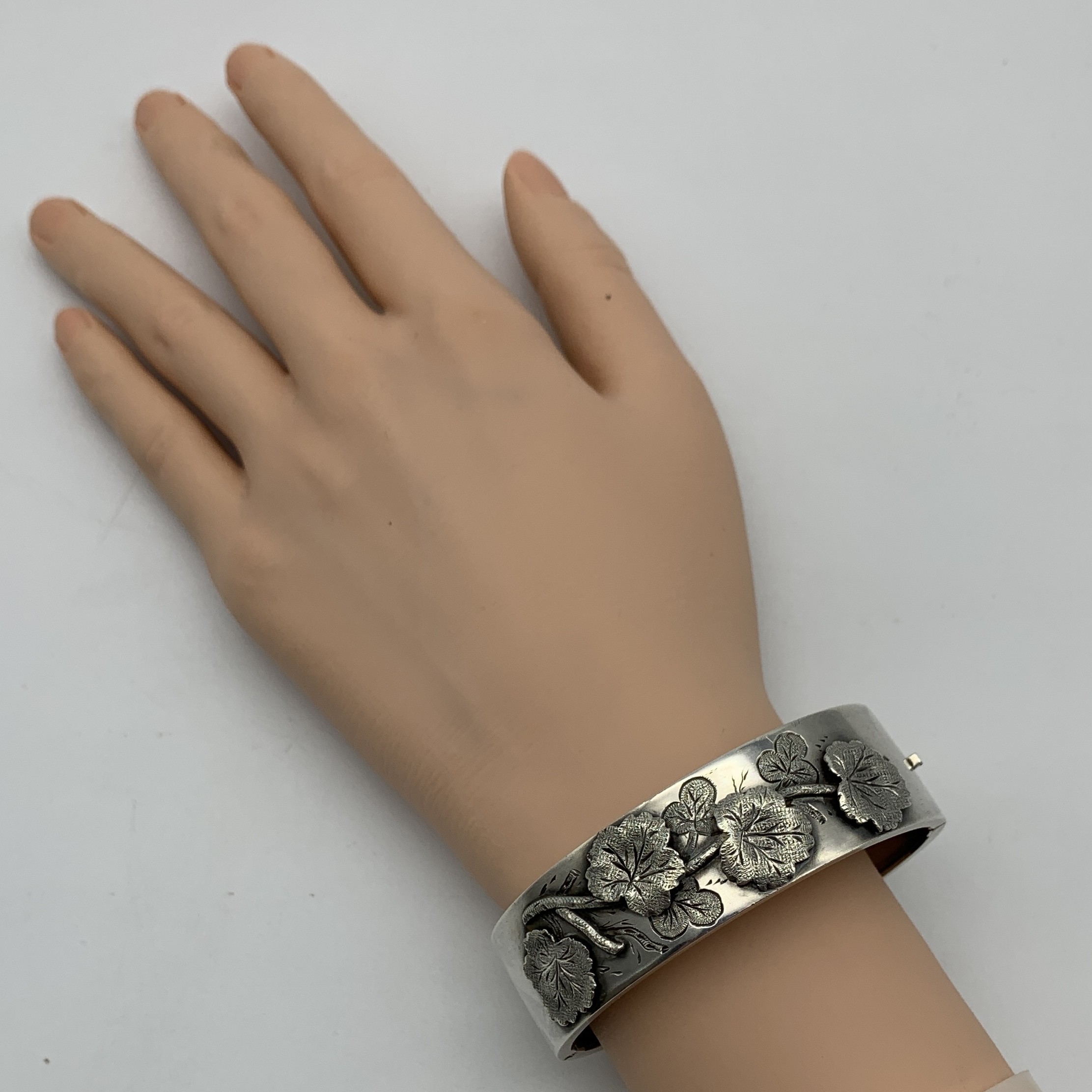 Victorian Sterling Silver Bangle (1884) - Image 3