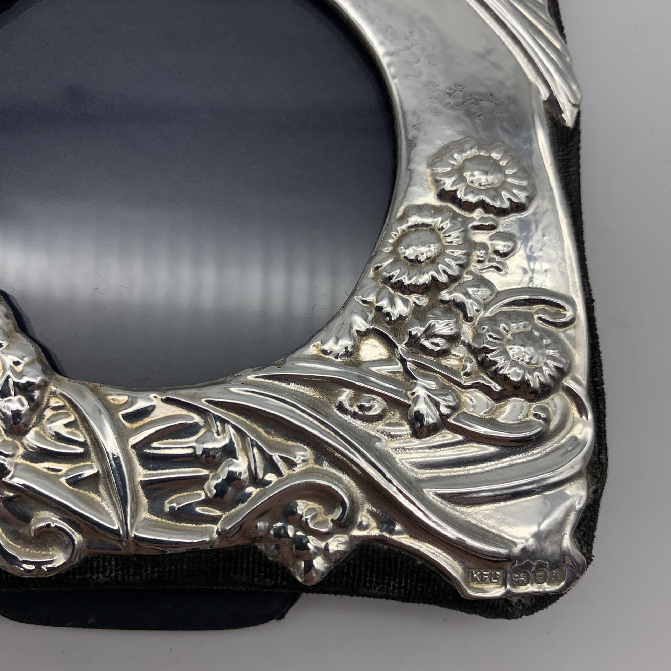 Vintage Sterling Silver Photo Frame - Image 5