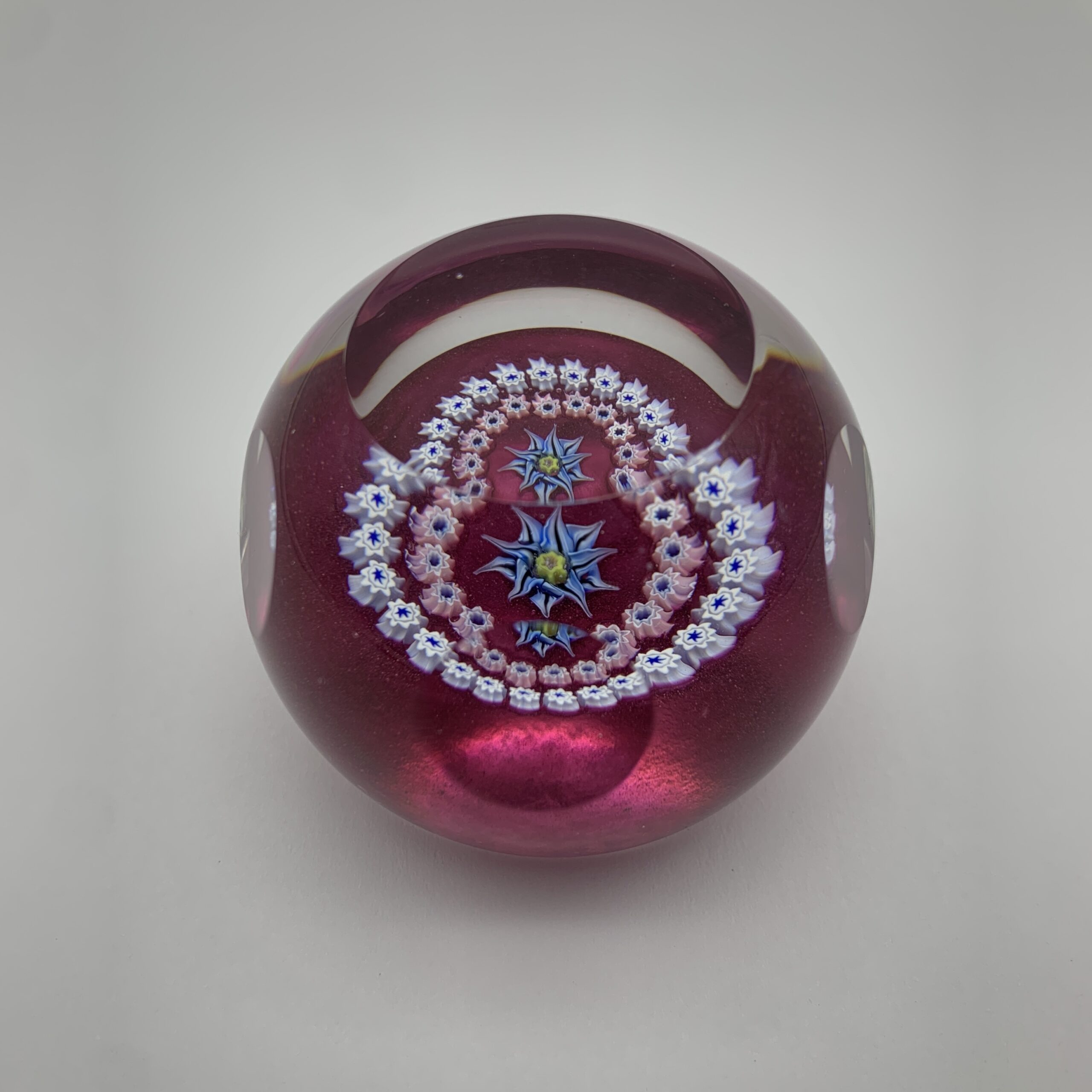 Vintage Caithness ‘Miniature Cornflower’ Glass Paperweight - Image 3