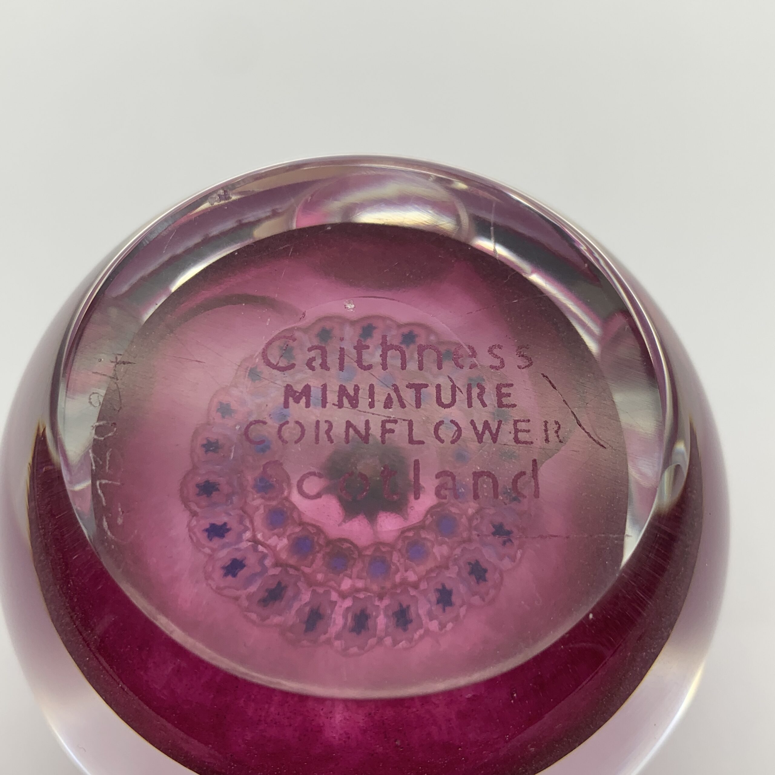 Vintage Caithness ‘Miniature Cornflower’ Glass Paperweight - Image 5