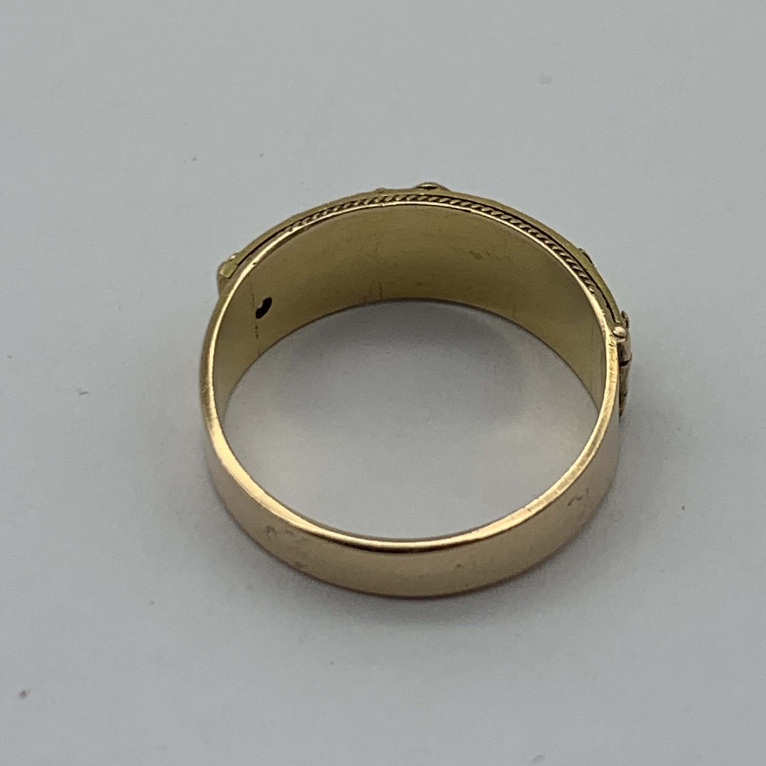 Antique 18ct Gold ‘EVERTHINE’ Diamond Sweetheart Ring (Hidden Message) - Image 8