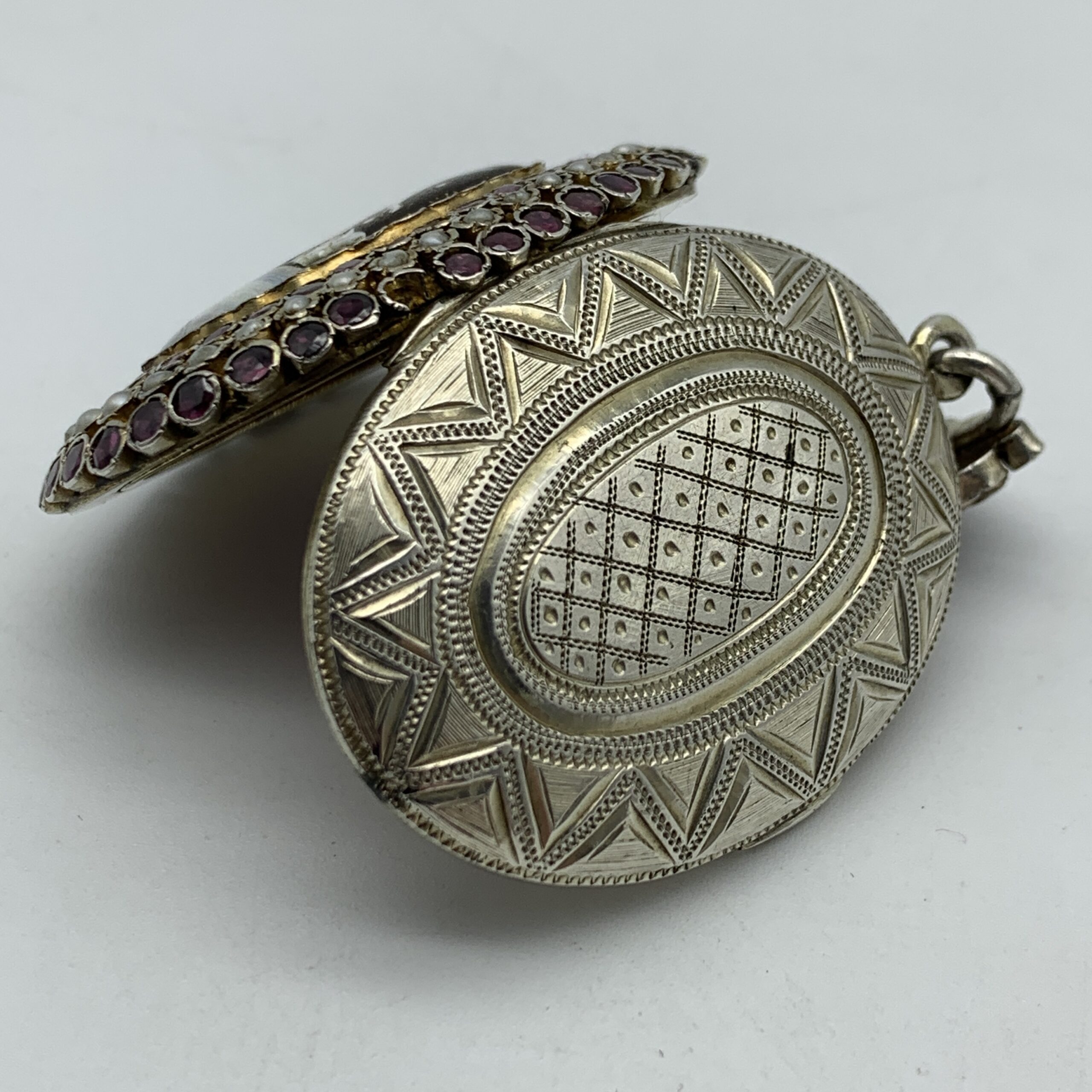 Victorian Silver, Sapphire, Pearl & Cherub Enamelled Locket - Image 9