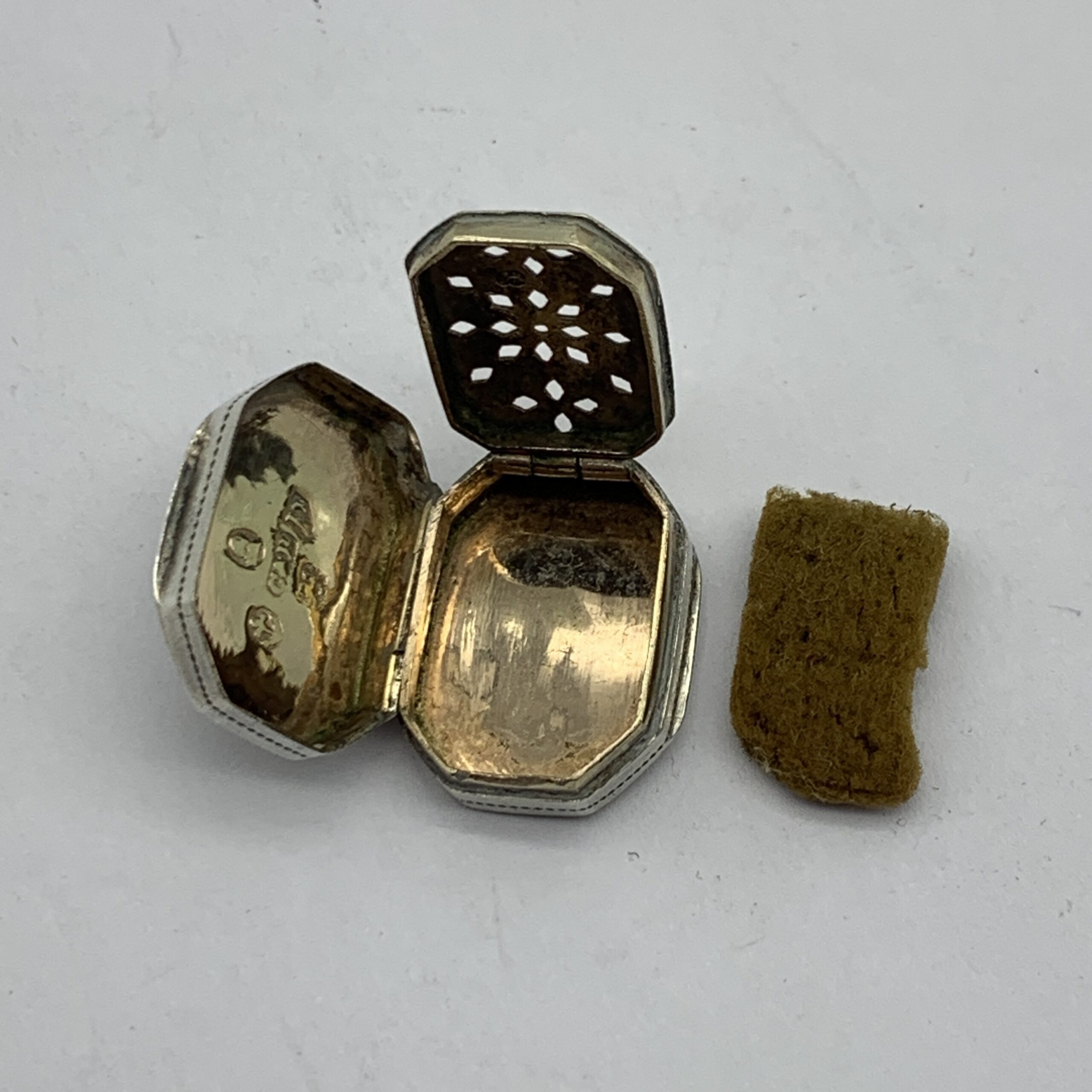 Silver ‘George III’ Vinaigrette (1787) - Image 5