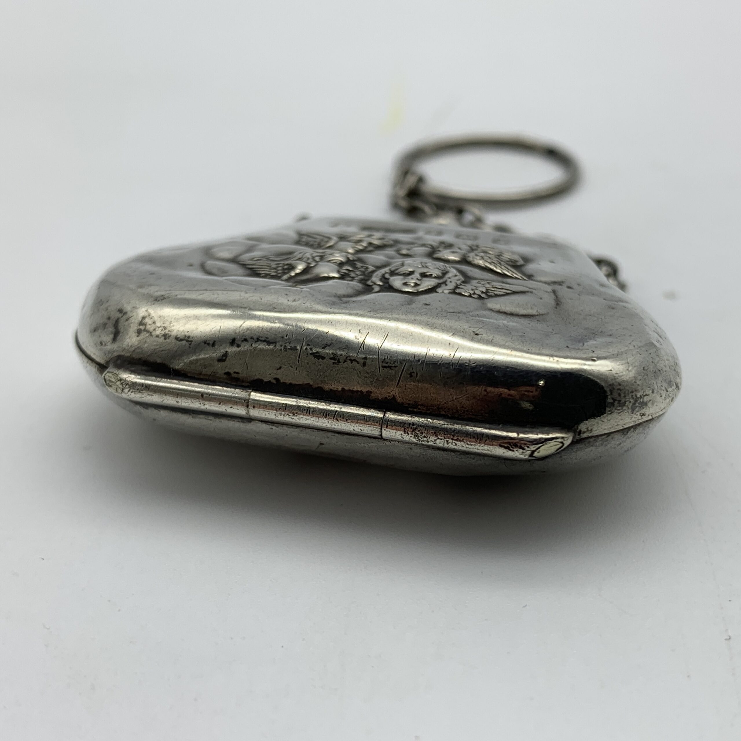 Antique Silver ‘Cherubs’ Chatelaine Purse - Image 5