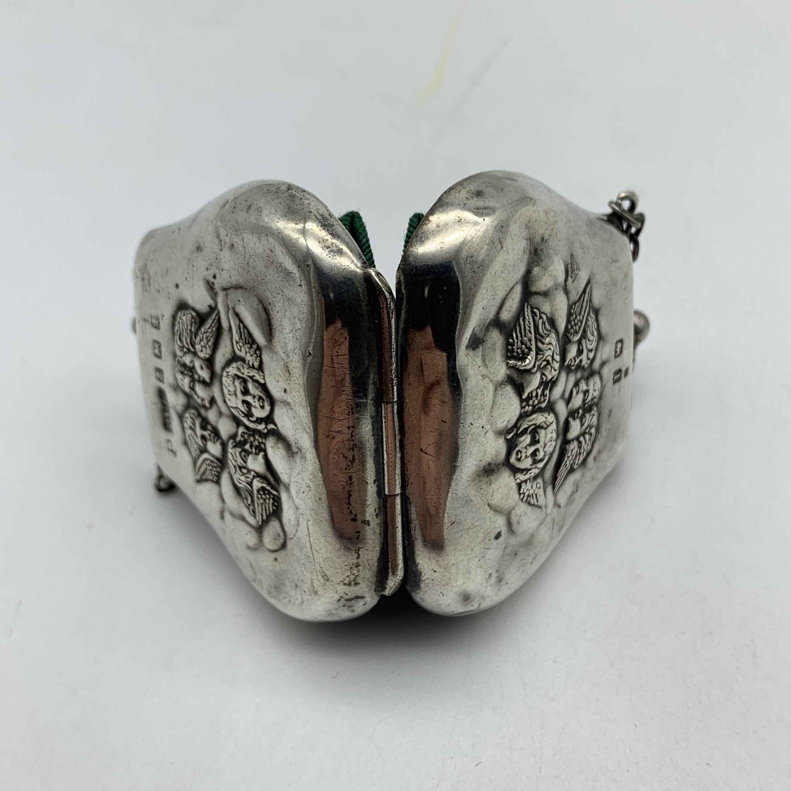 Antique Silver ‘Cherubs’ Chatelaine Purse - Image 4