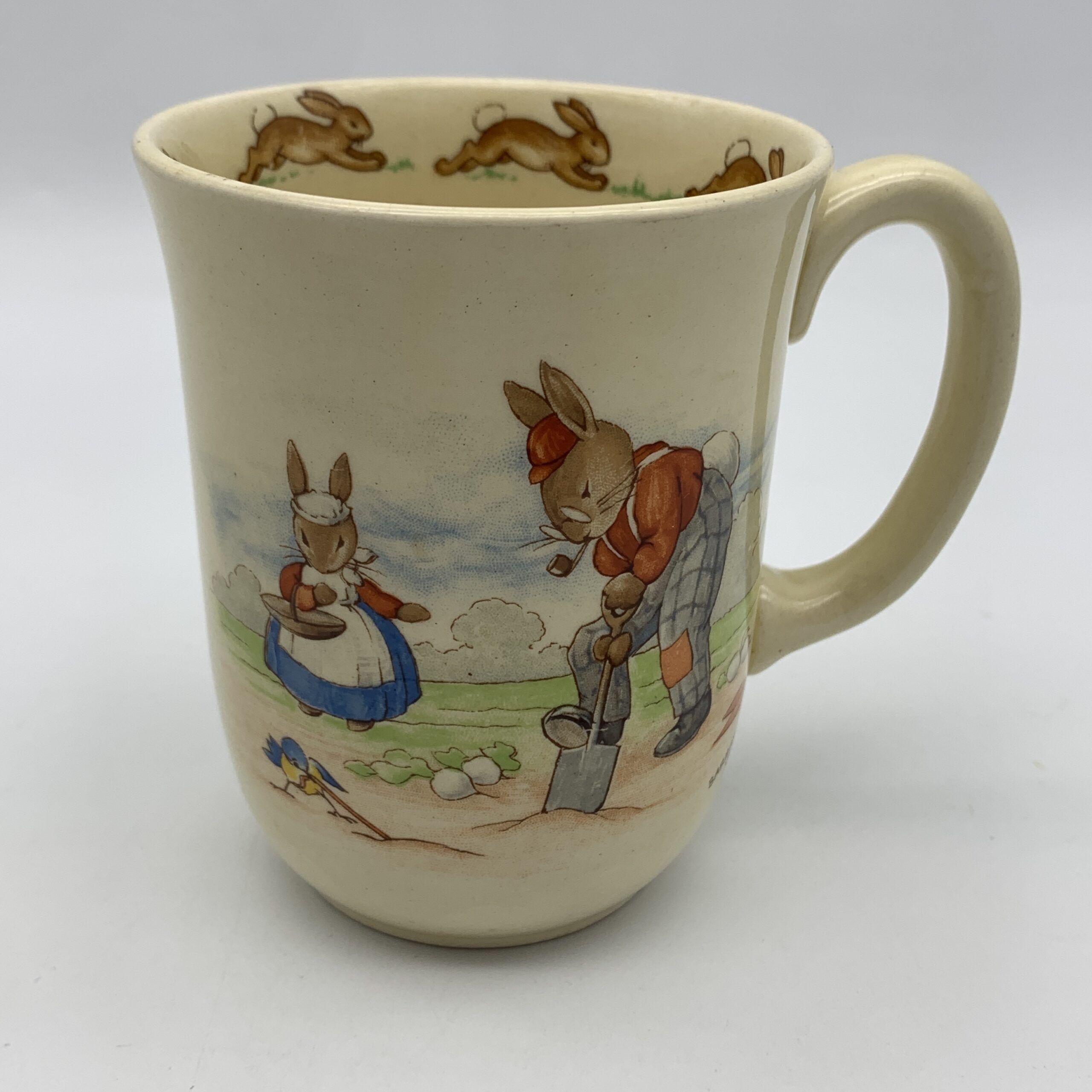 Royal Doulton ‘Gardening’ Bunnykins Mug (Signed) - Image 3
