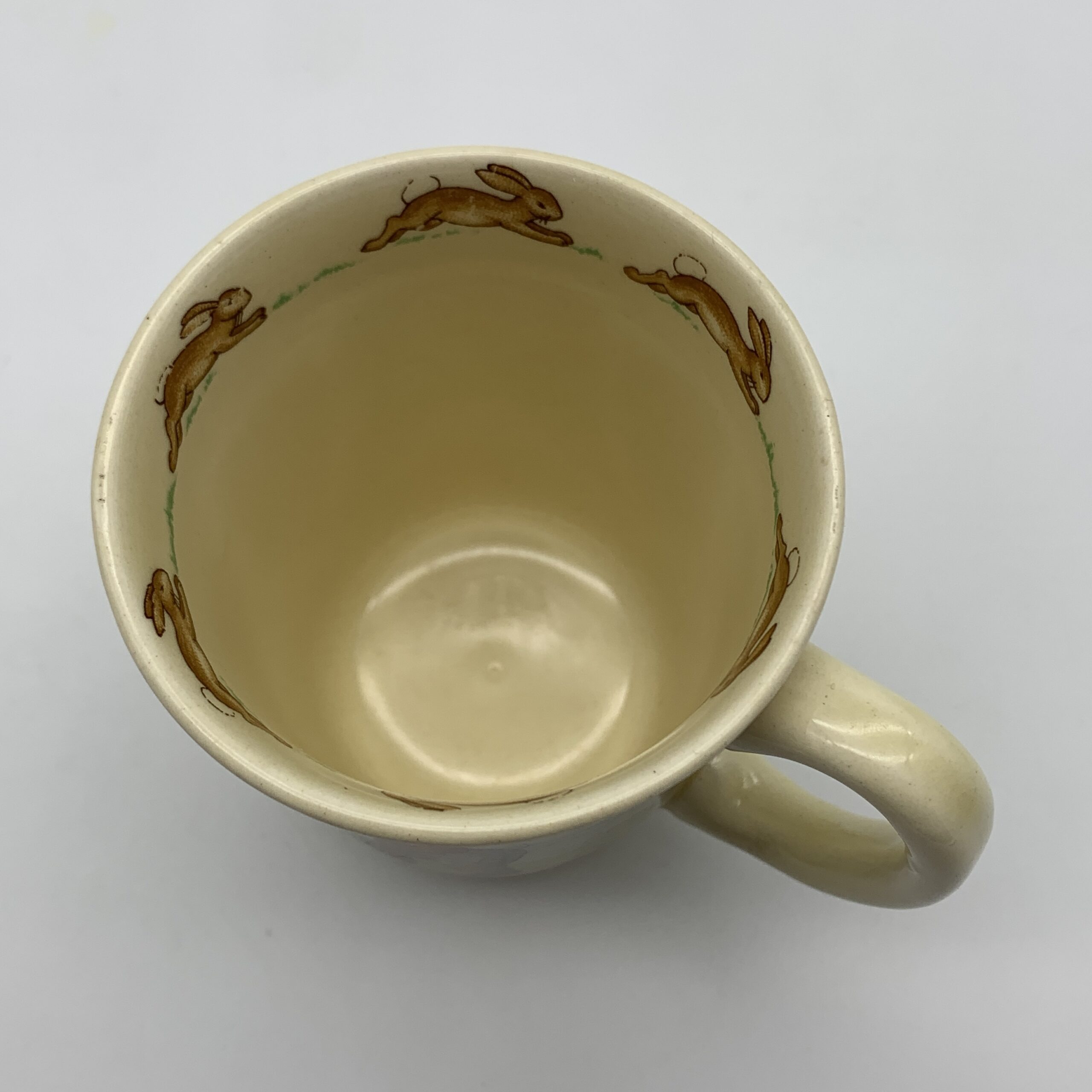 Royal Doulton ‘Gardening’ Bunnykins Mug (Signed) - Image 8