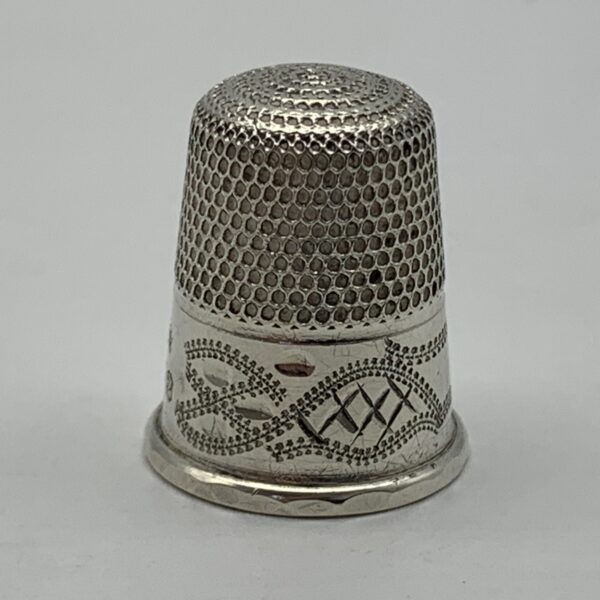 Antique Silver Thimble (Chester 1924)