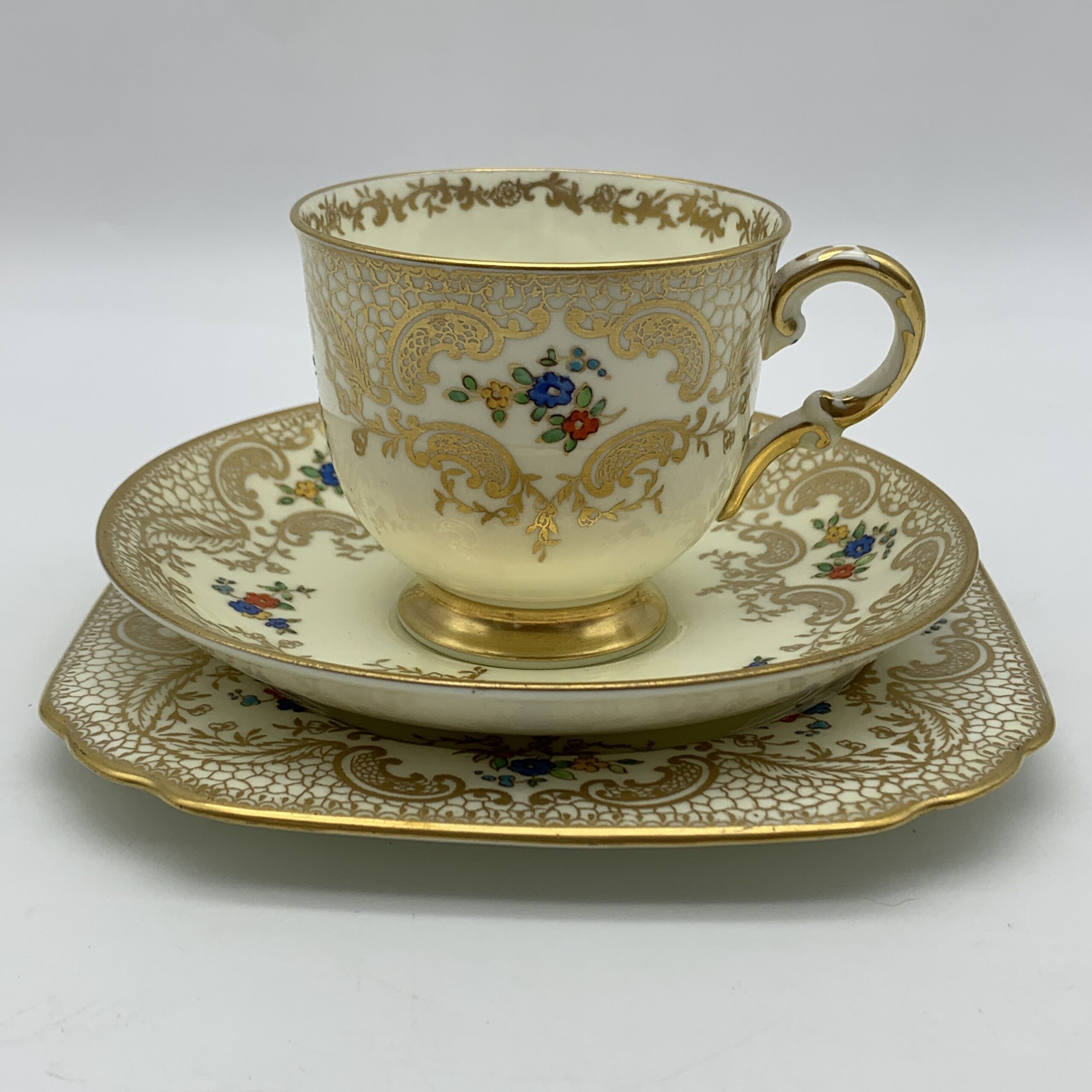 1930/40’s ‘Tuscan’ China Trio - Image 2