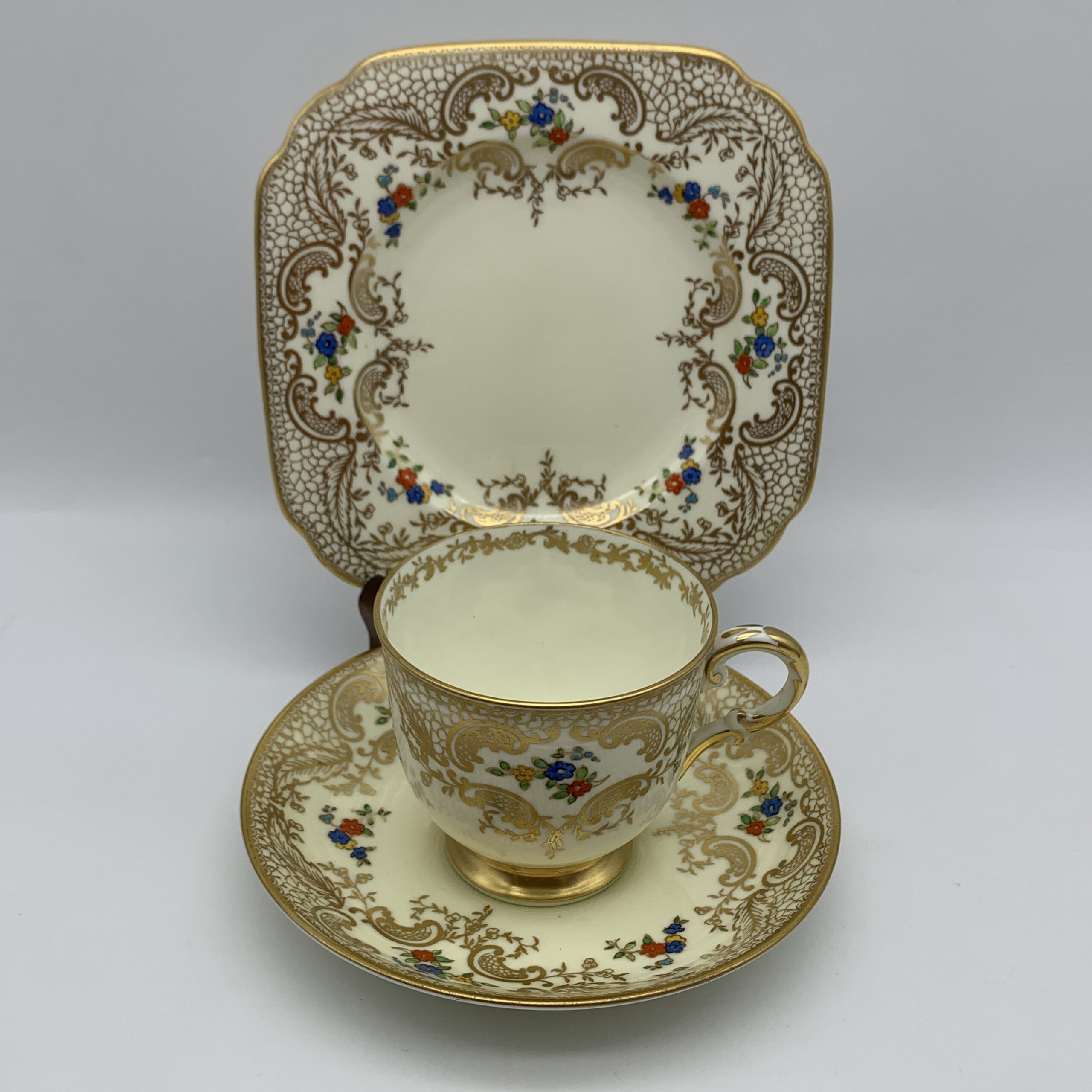 1930/40’s ‘Tuscan’ China Trio