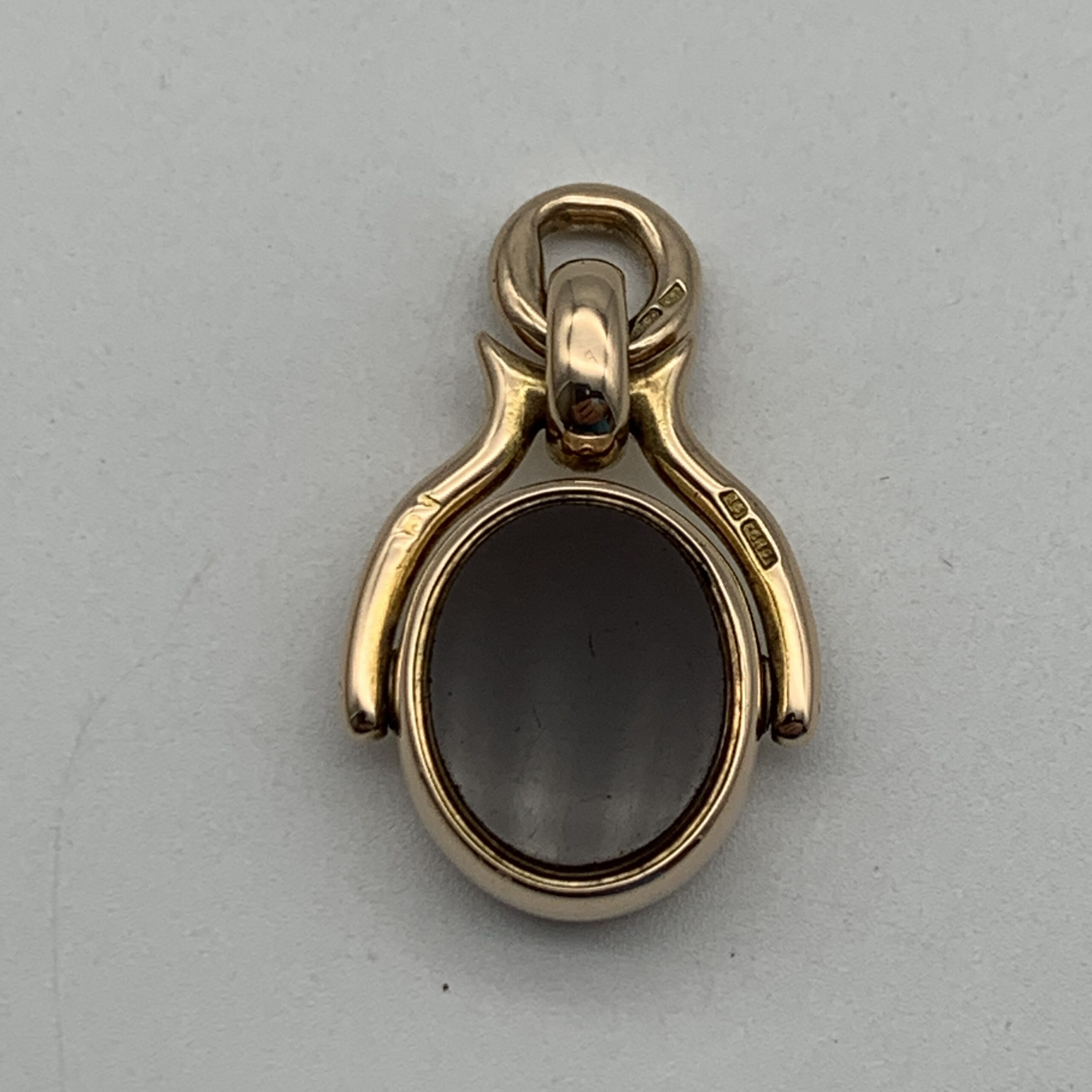 Victorian 15ct Gold Swivel Fob/Seal (1881)