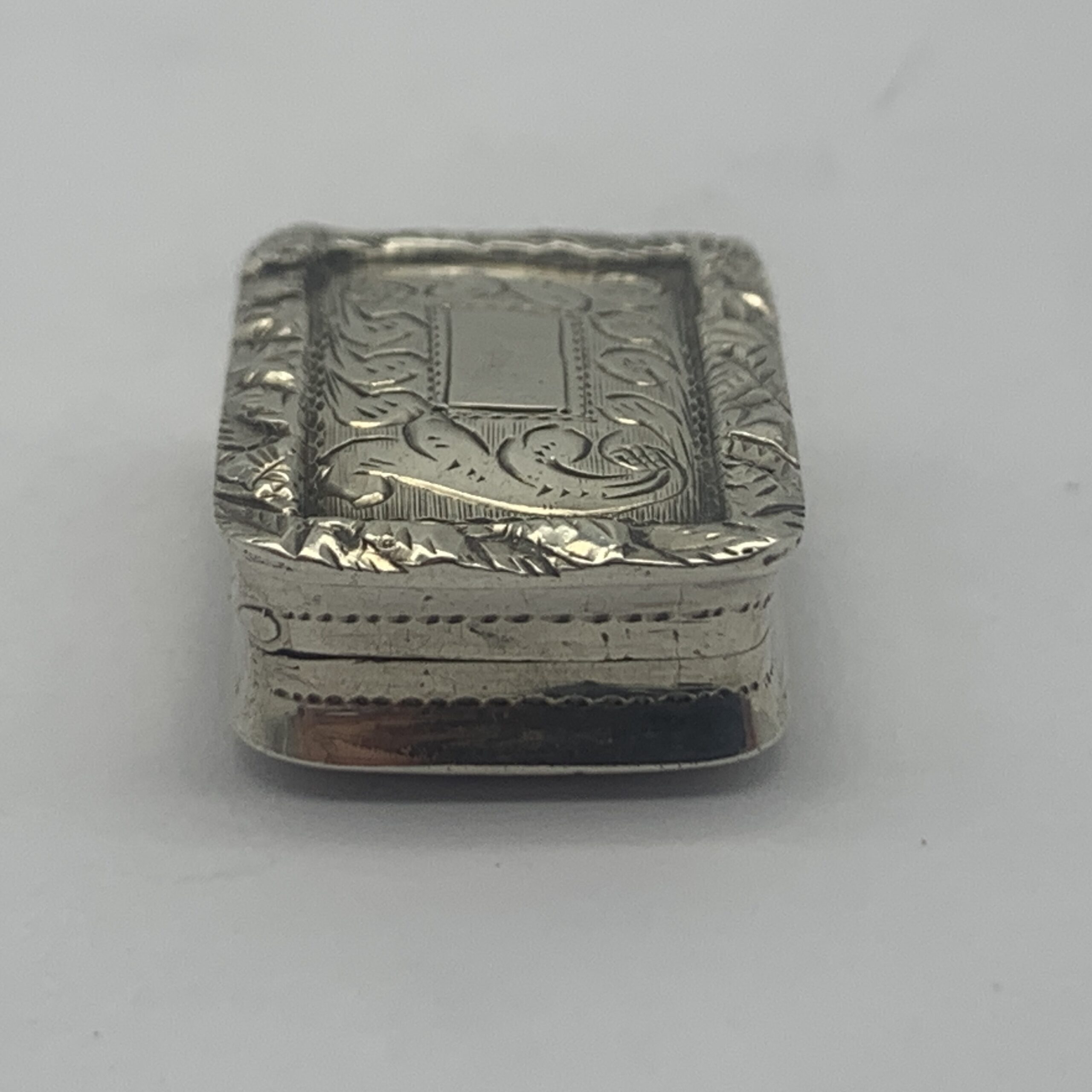 Early Victorian Silver Vinaigrette (Nathaniel Mills) - Image 4