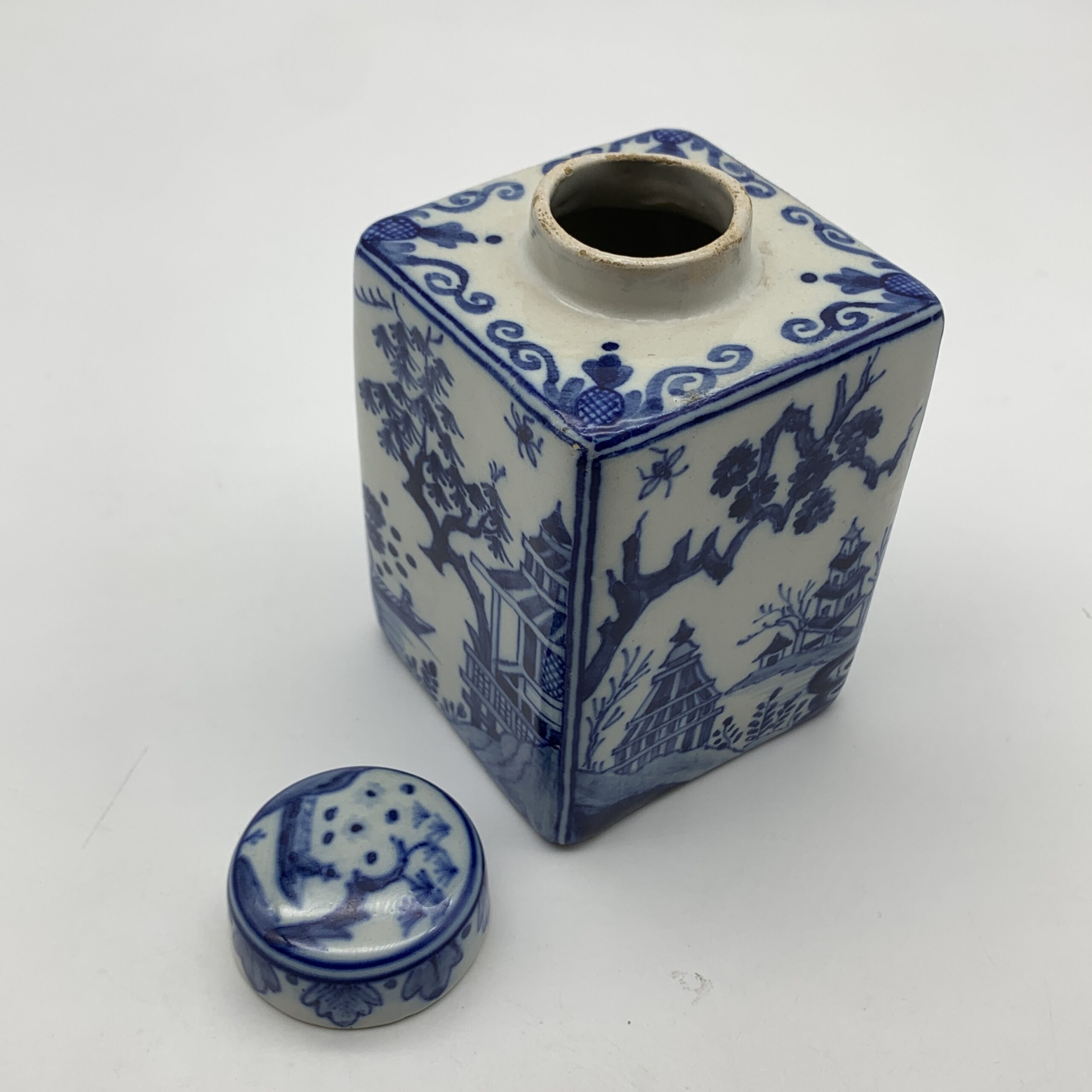 Antique Chinese Blue & White Tea Caddy (Signed) - Image 2