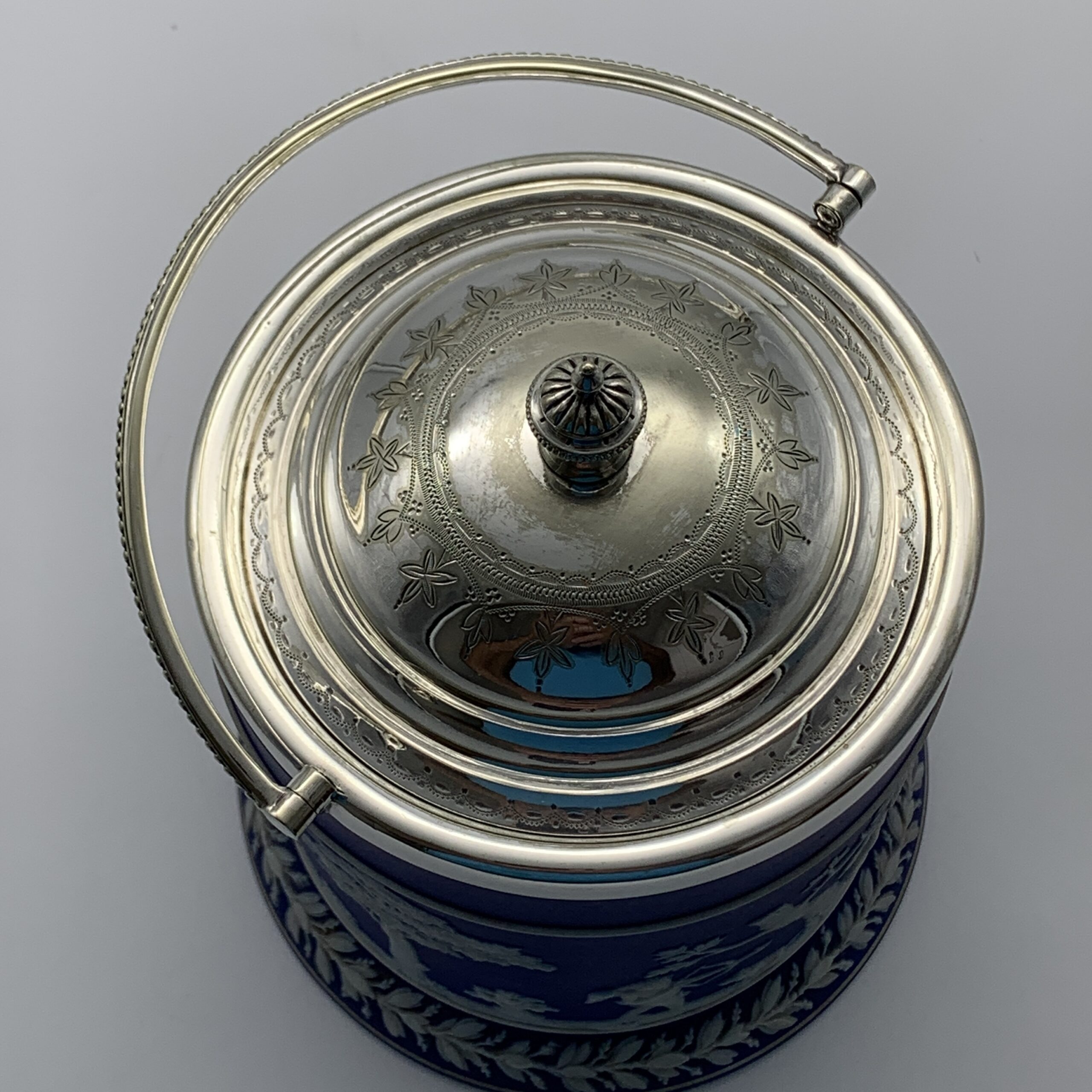 Antique Blue Wedgwood Jasperware Biscuit Barrel - Image 7