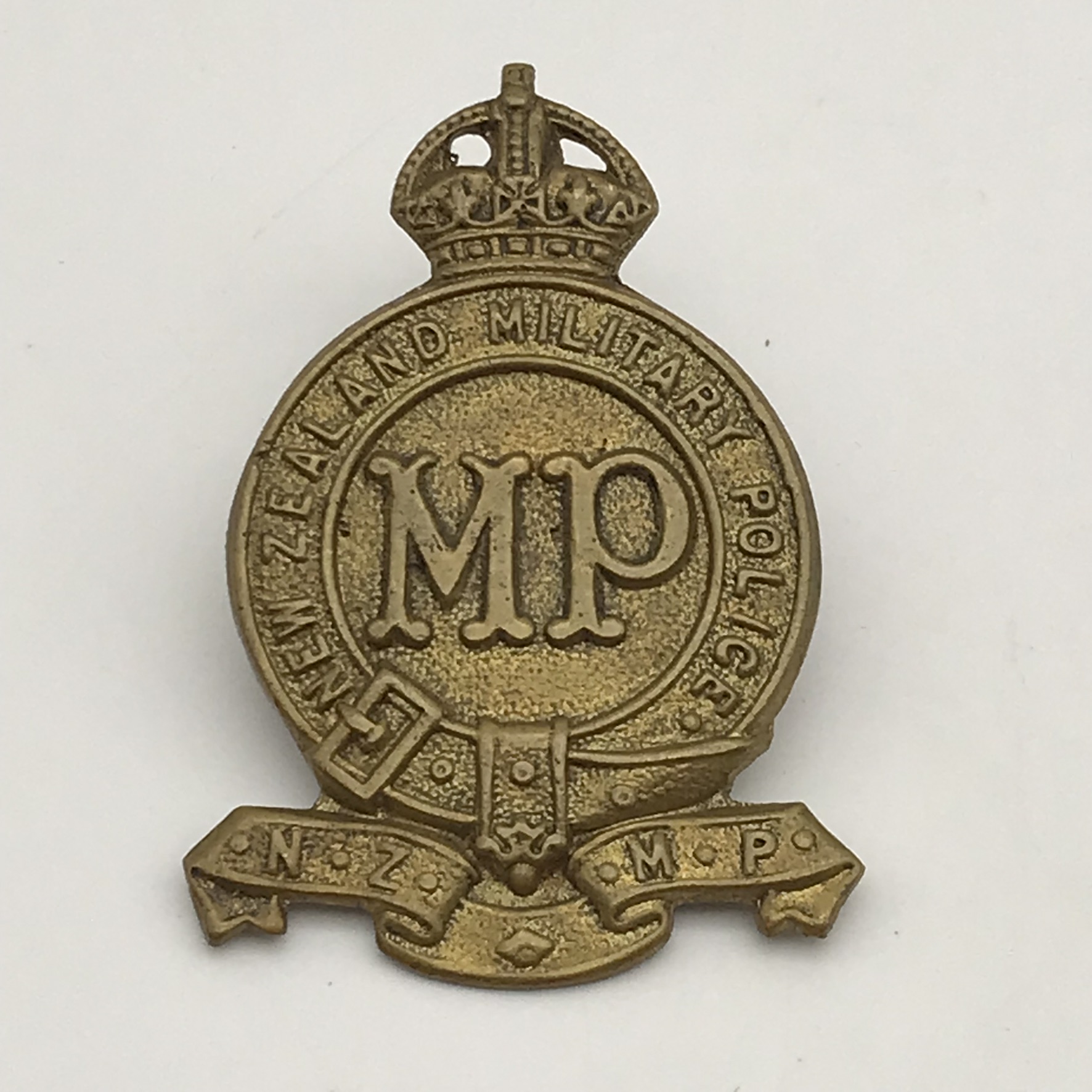 Scarce ‘New Zealand Military Police’ Cap Badge (Pre-1952)