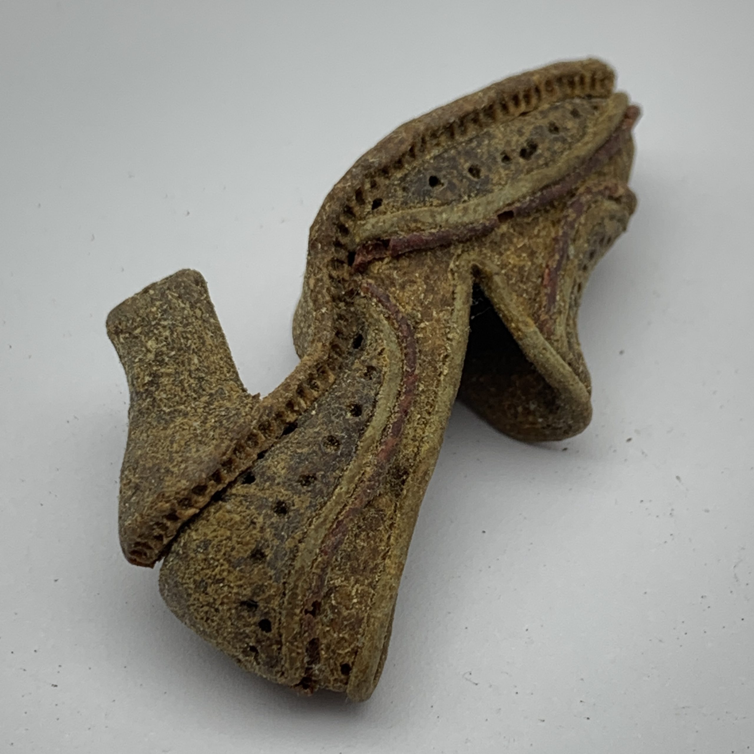 WW2 – Rare ‘P.O.W’ Miniature Bread Dough Shoes - Image 3