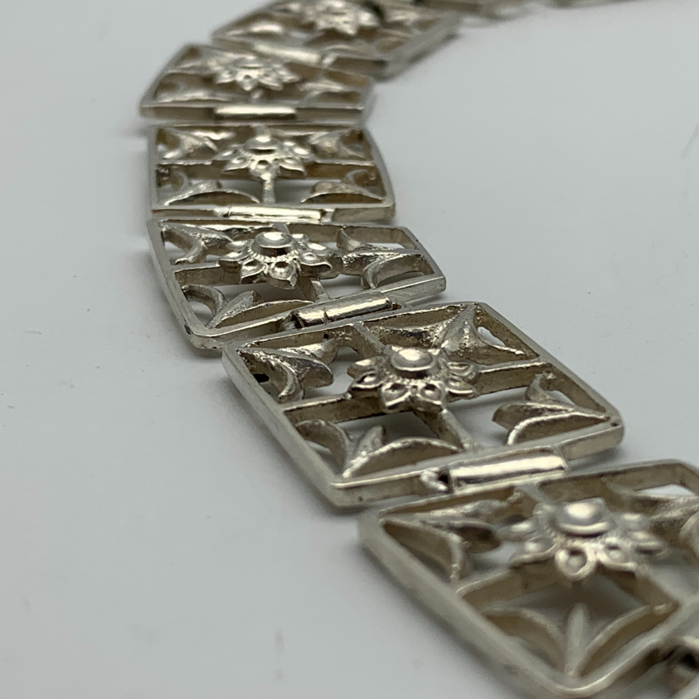 Fabulous Solid Silver 1950’s Choker Necklace - Image 4