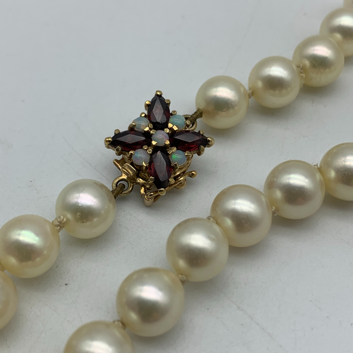 Vintage Cultured Pearl Necklace with 9ct Garnet & Opal Clasp