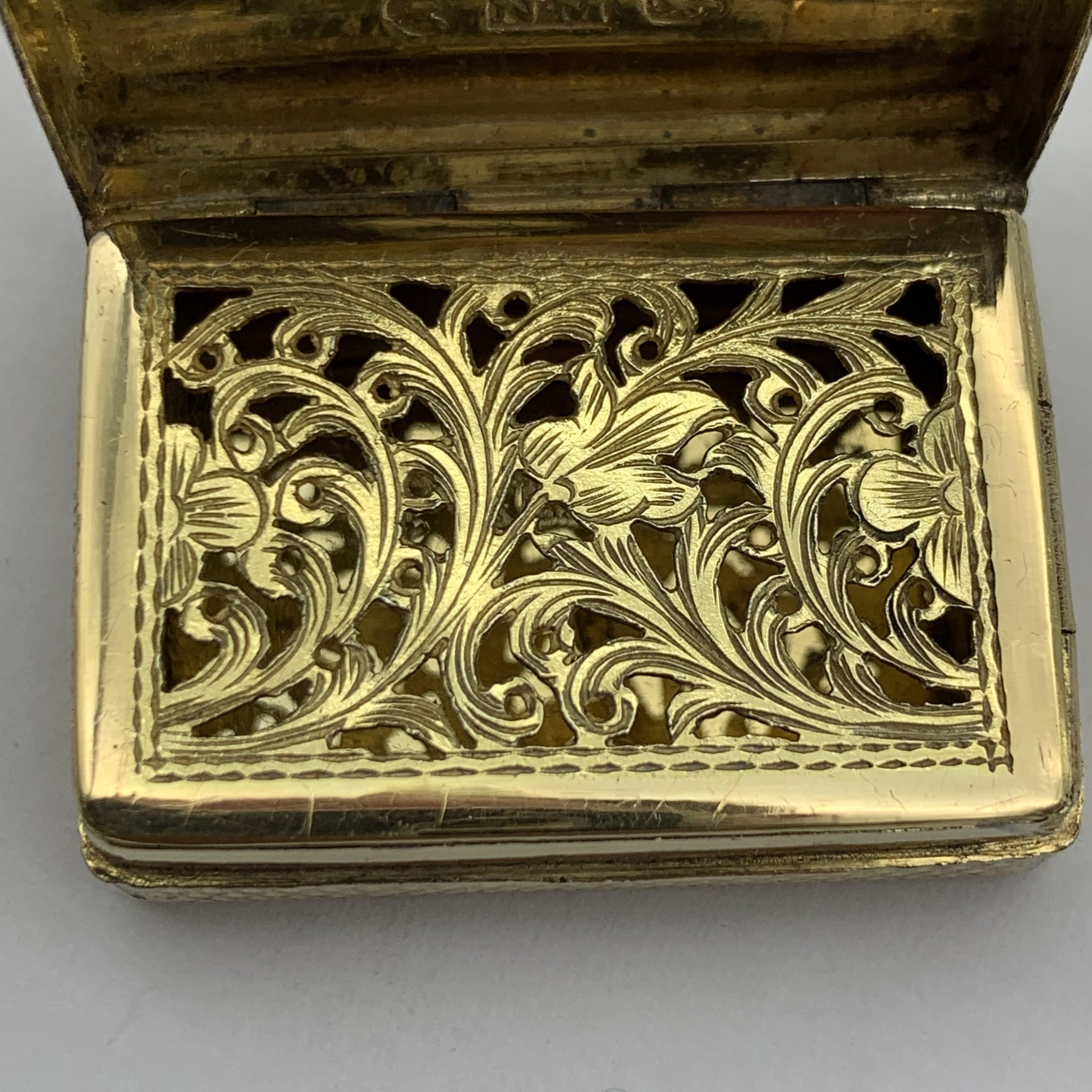 Early Victorian Silver-Gilt Vinaigrette (Nathaniel Mills) - Image 5