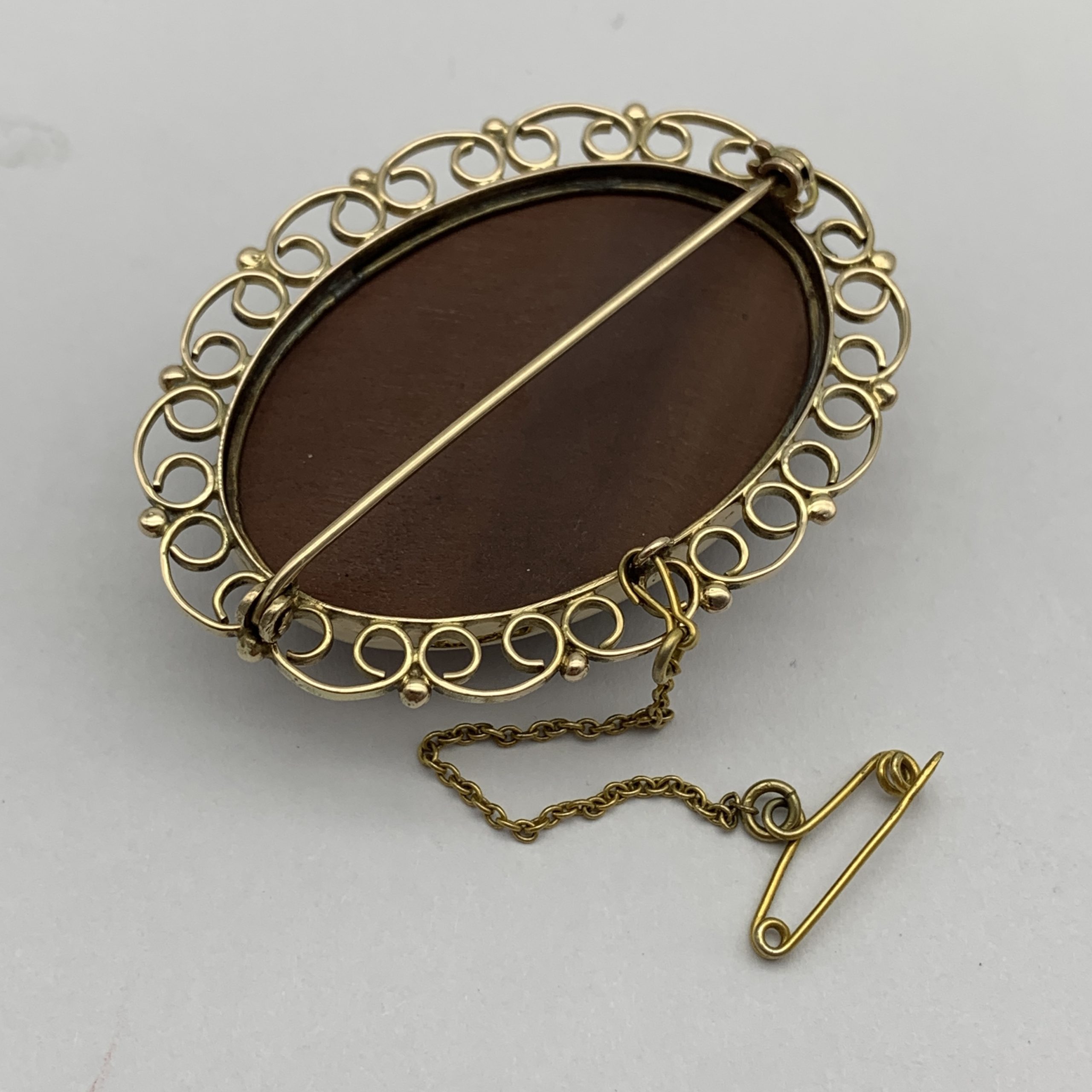 Early 9ct Rose Gold ‘Red Tigers Eye’ Brooch - Image 6