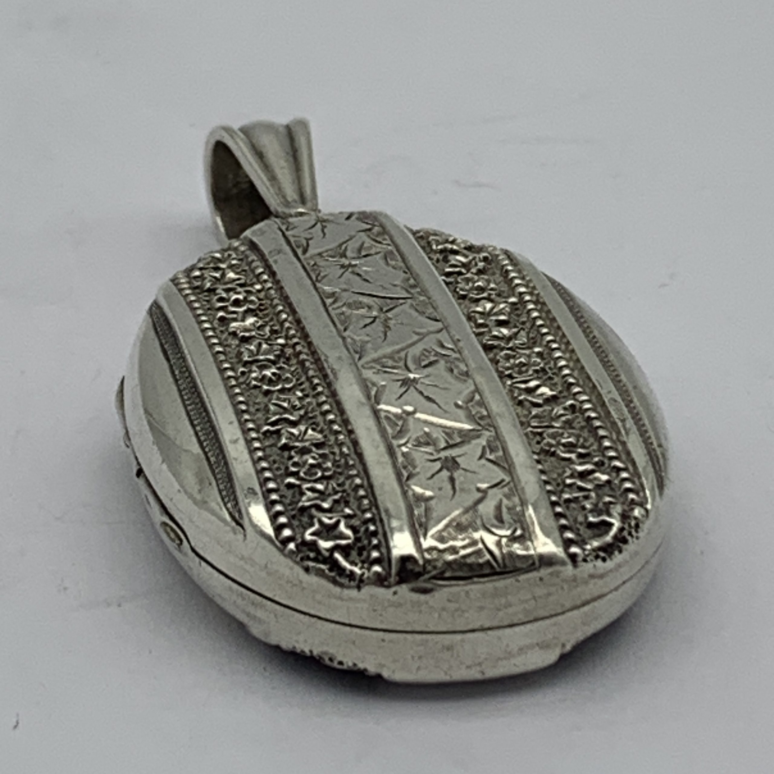 Antique Sterling Silver Locket - Image 3