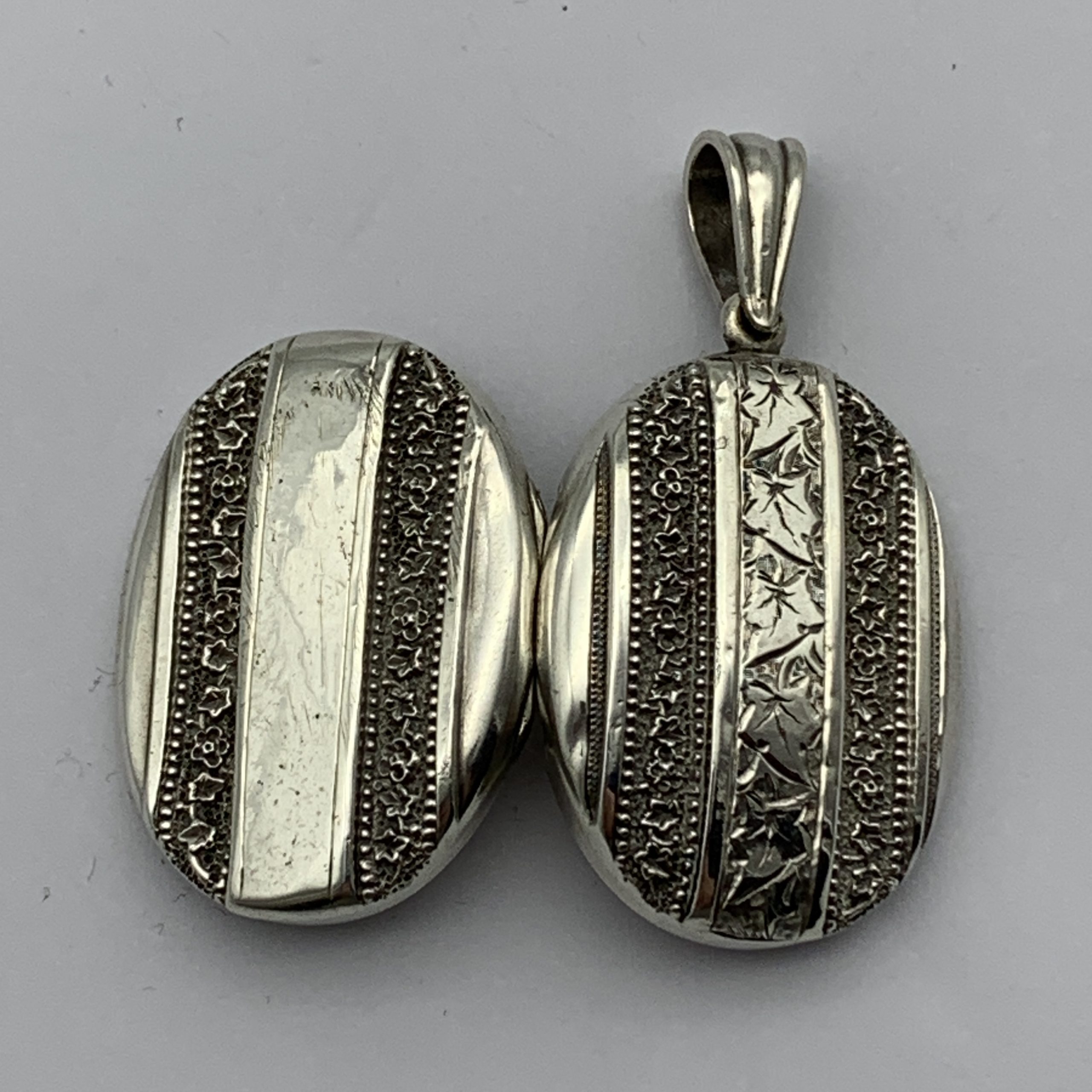 Antique Sterling Silver Locket - Image 5