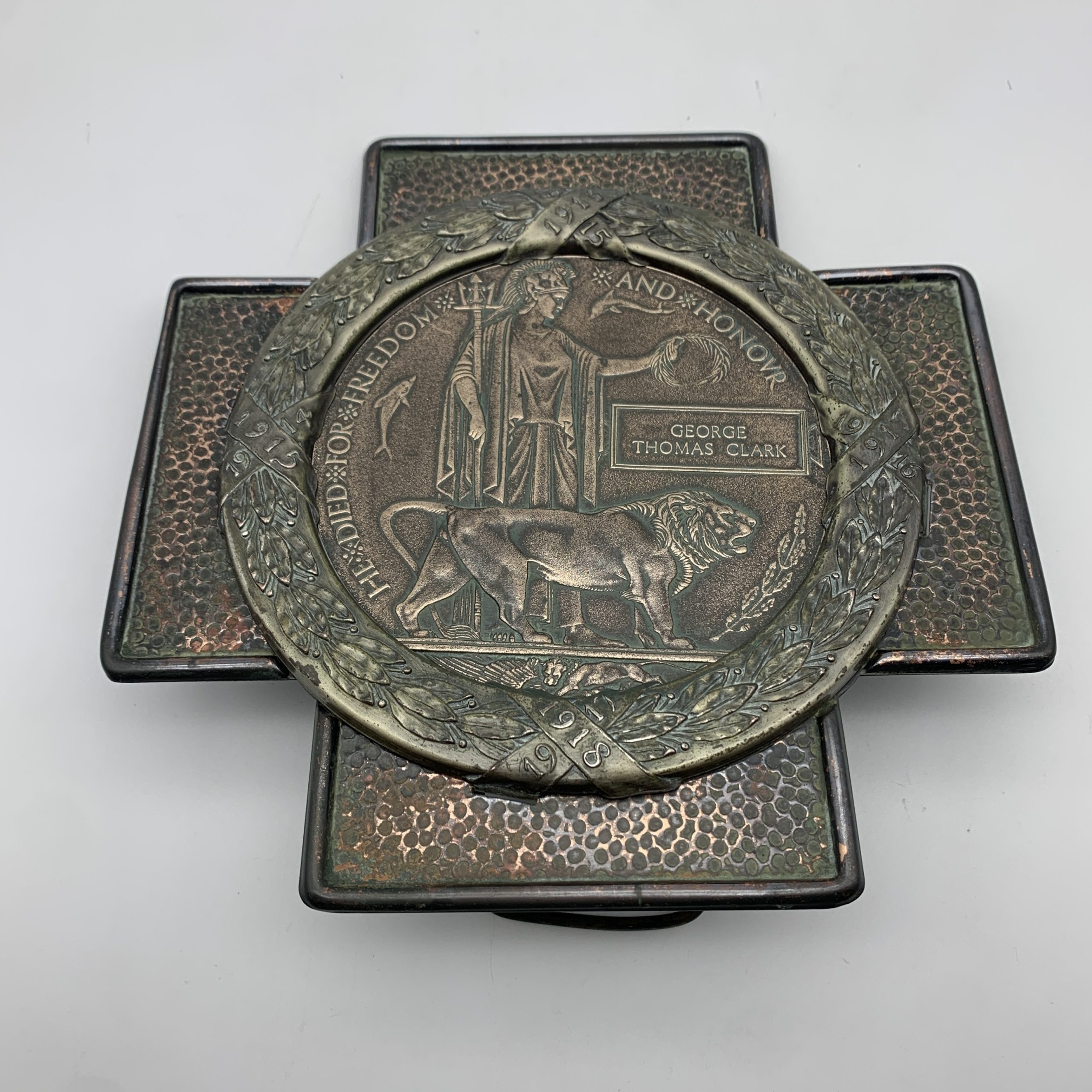 WW1 ‘K.I.A’ Memorial Death Plaque & Frame (George Thomas Clark) - Image 3
