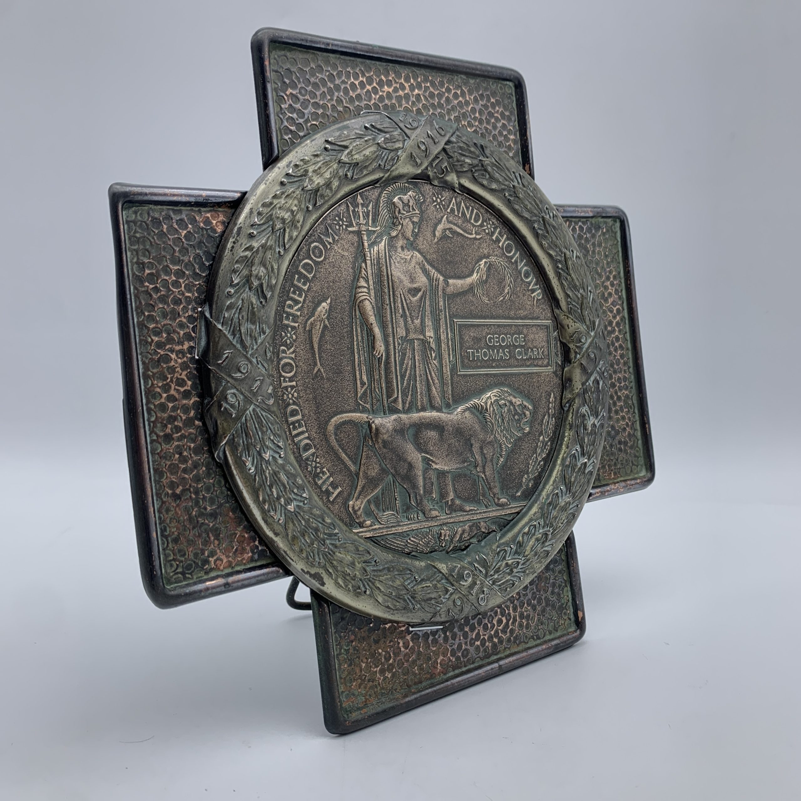 WW1 ‘K.I.A’ Memorial Death Plaque & Frame (George Thomas Clark) - Image 7