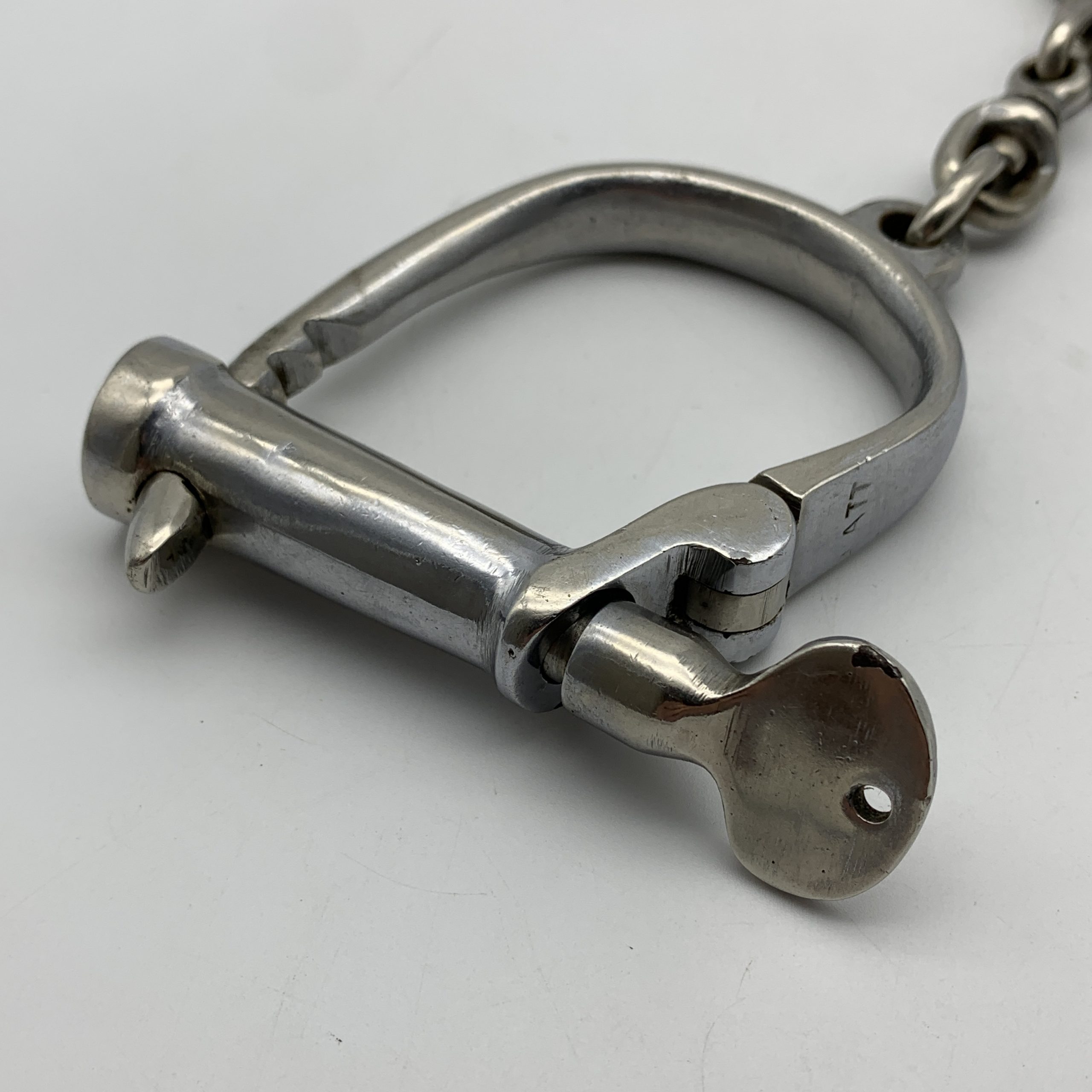 Early Heavy Steel ‘Hiatt Darby’ Handcuffs - Image 4