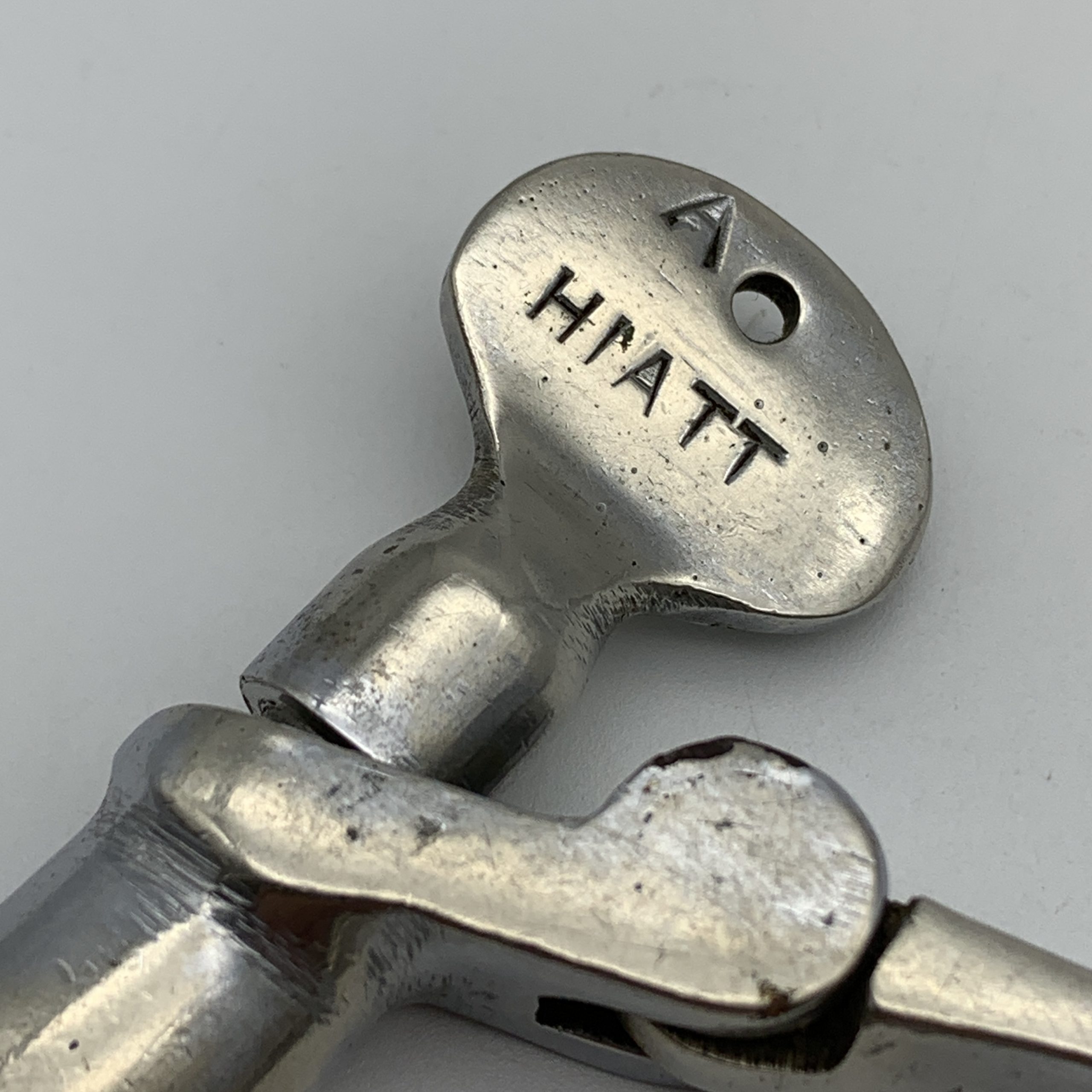 Early Heavy Steel ‘Hiatt Darby’ Handcuffs - Image 5