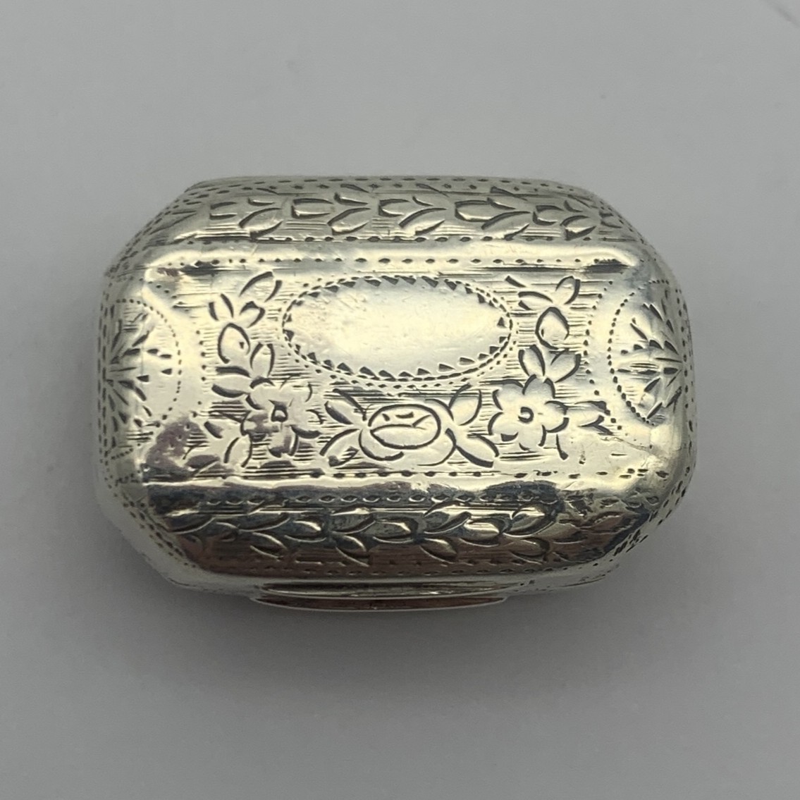Silver ‘George III’ Vinaigrette (1814 - John Lawrence) - Image 3