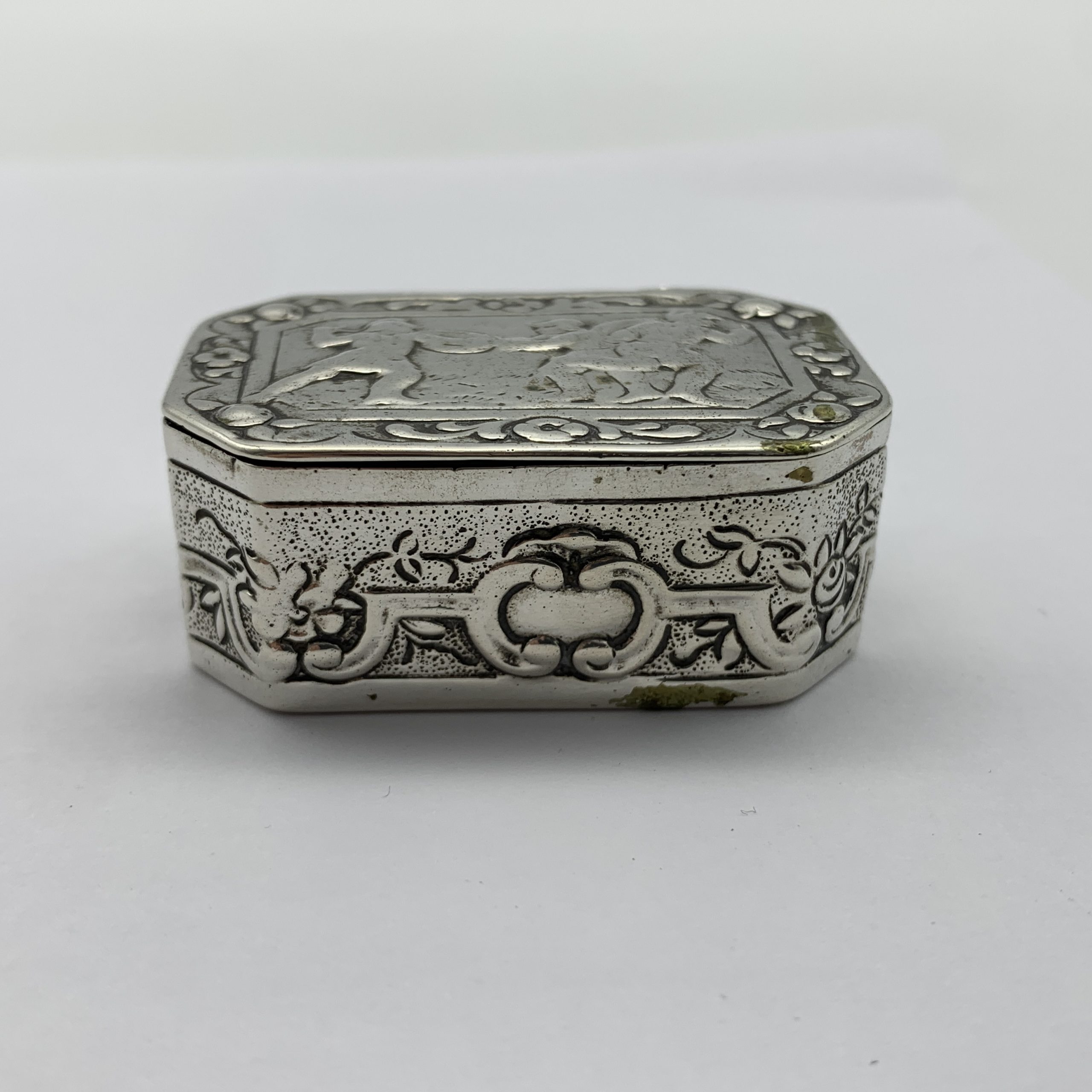 Antique German ‘Hanau’ Solid Silver Box (Roman Gladiators) - Image 3